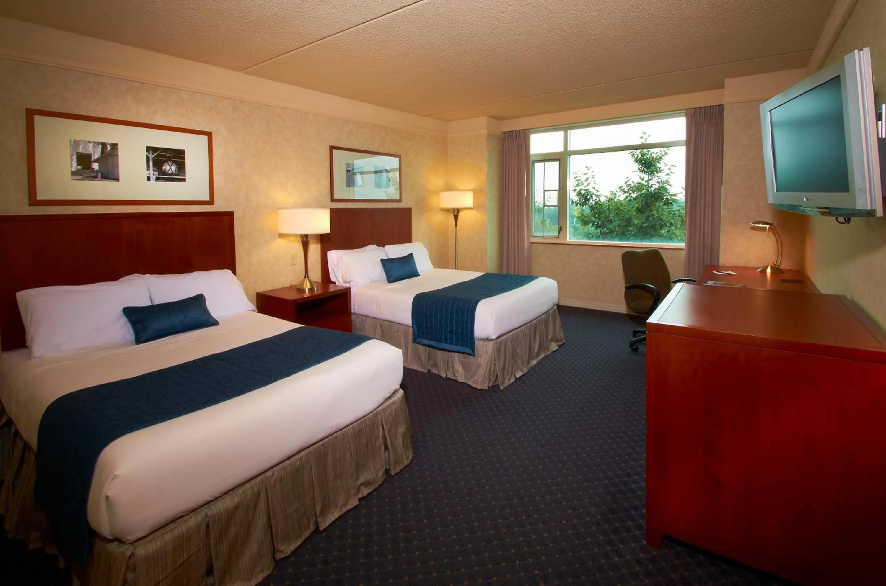 Suite with Two Double Beds in The Penn Stater Hotel and Conference Center