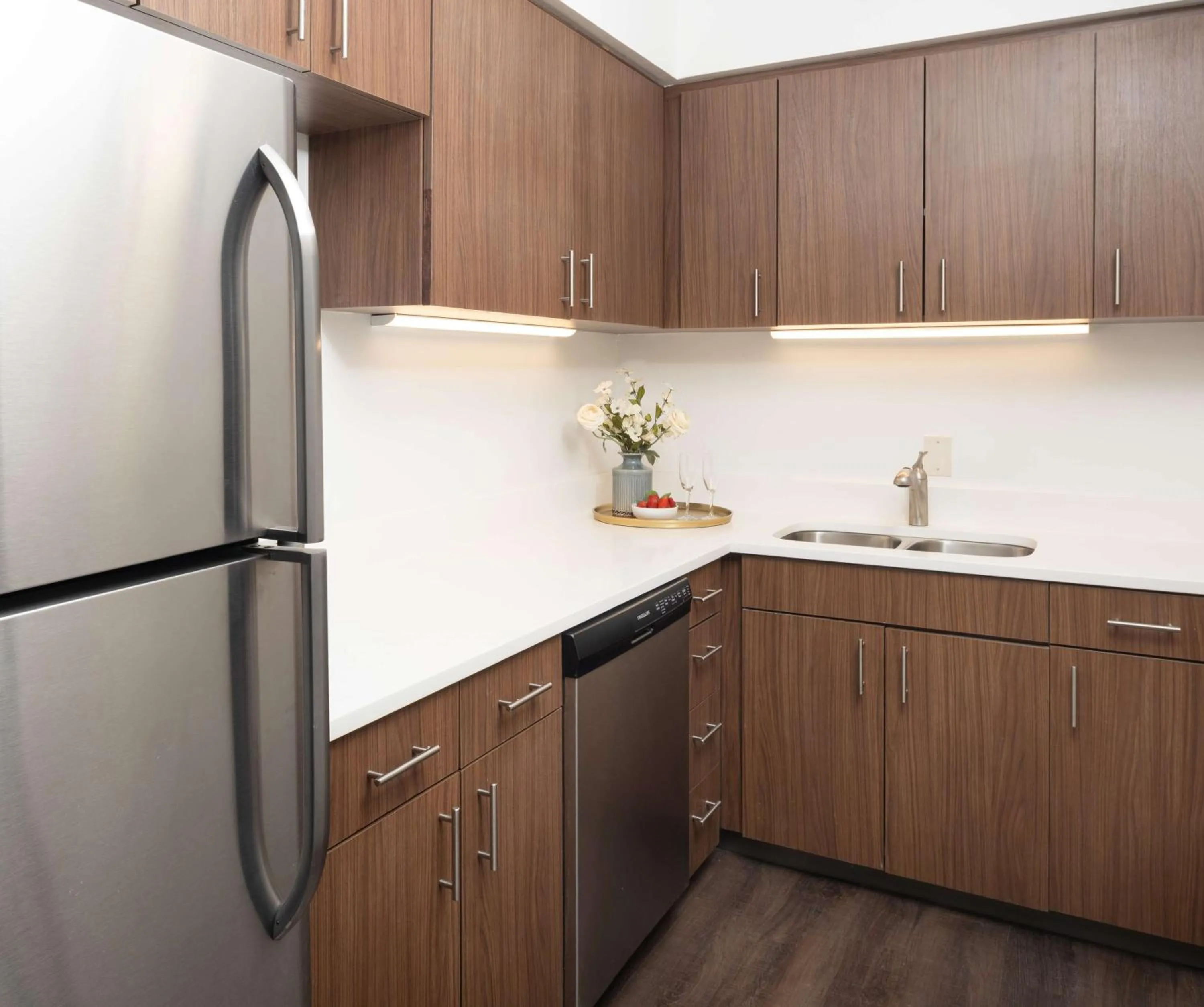 Kitchen or kitchenette in Hilton Fairfax, Va