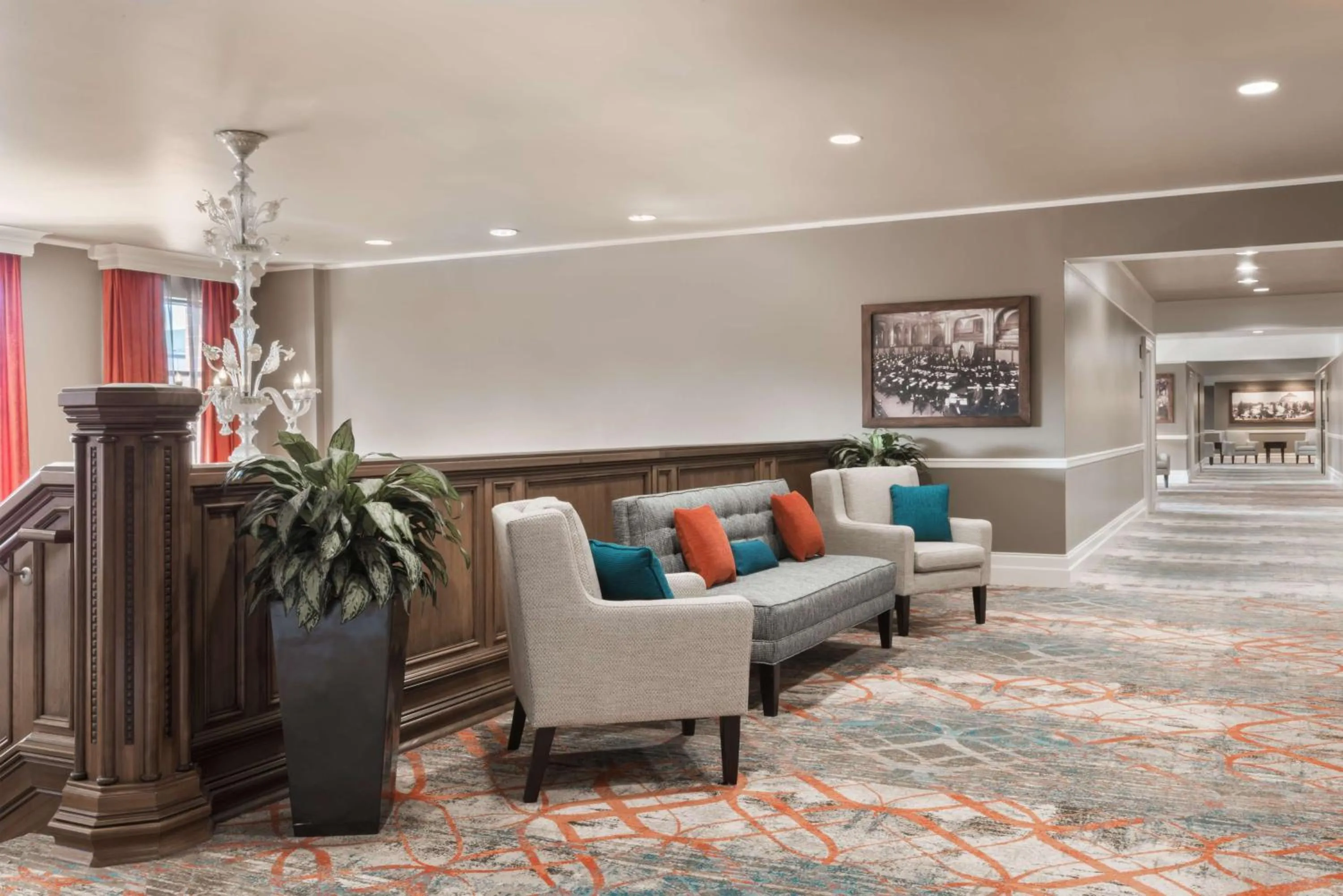 Lounge or bar in President Abraham Lincoln - A Doubletree by Hilton Hotel