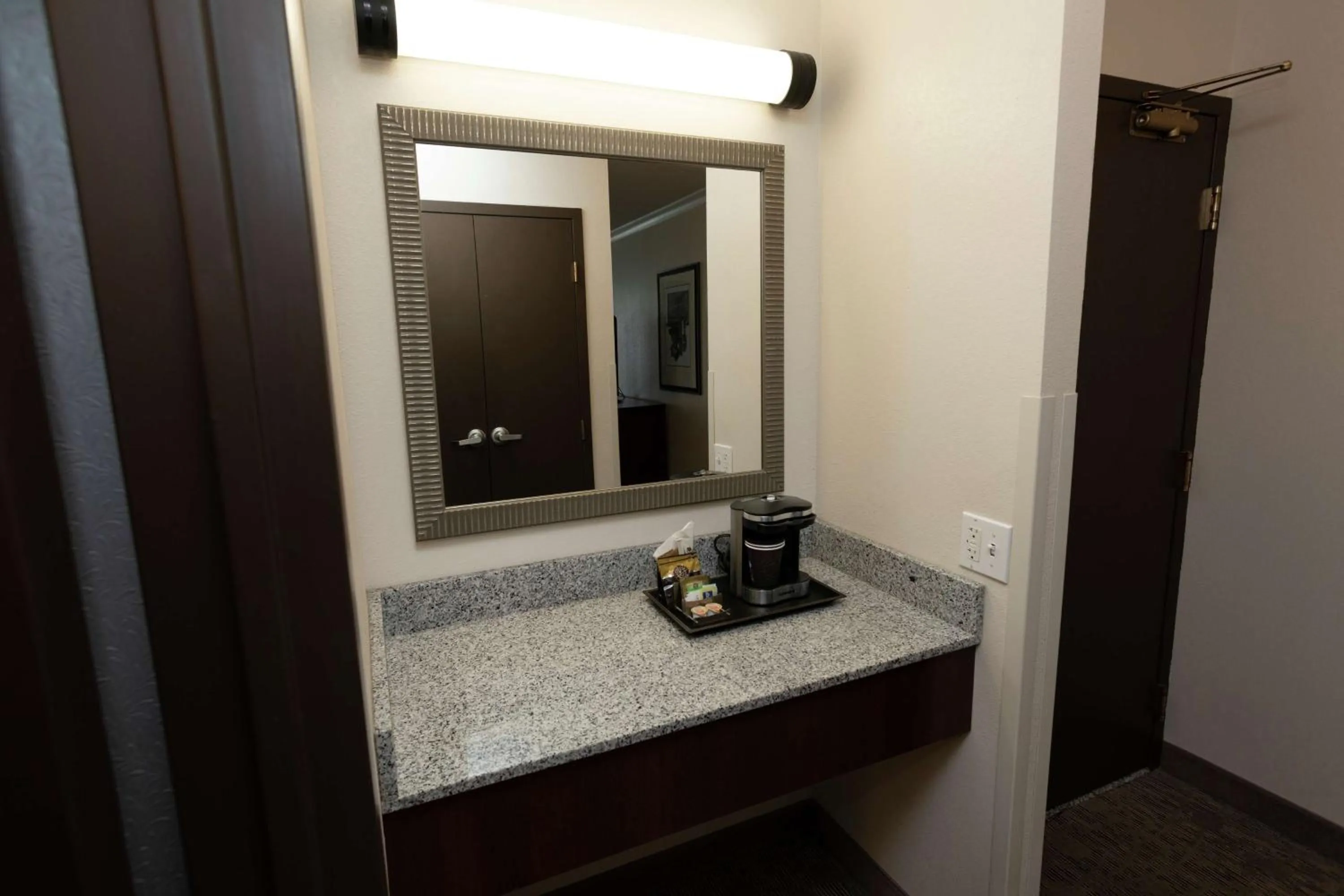 Bedroom in President Abraham Lincoln - A Doubletree by Hilton Hotel