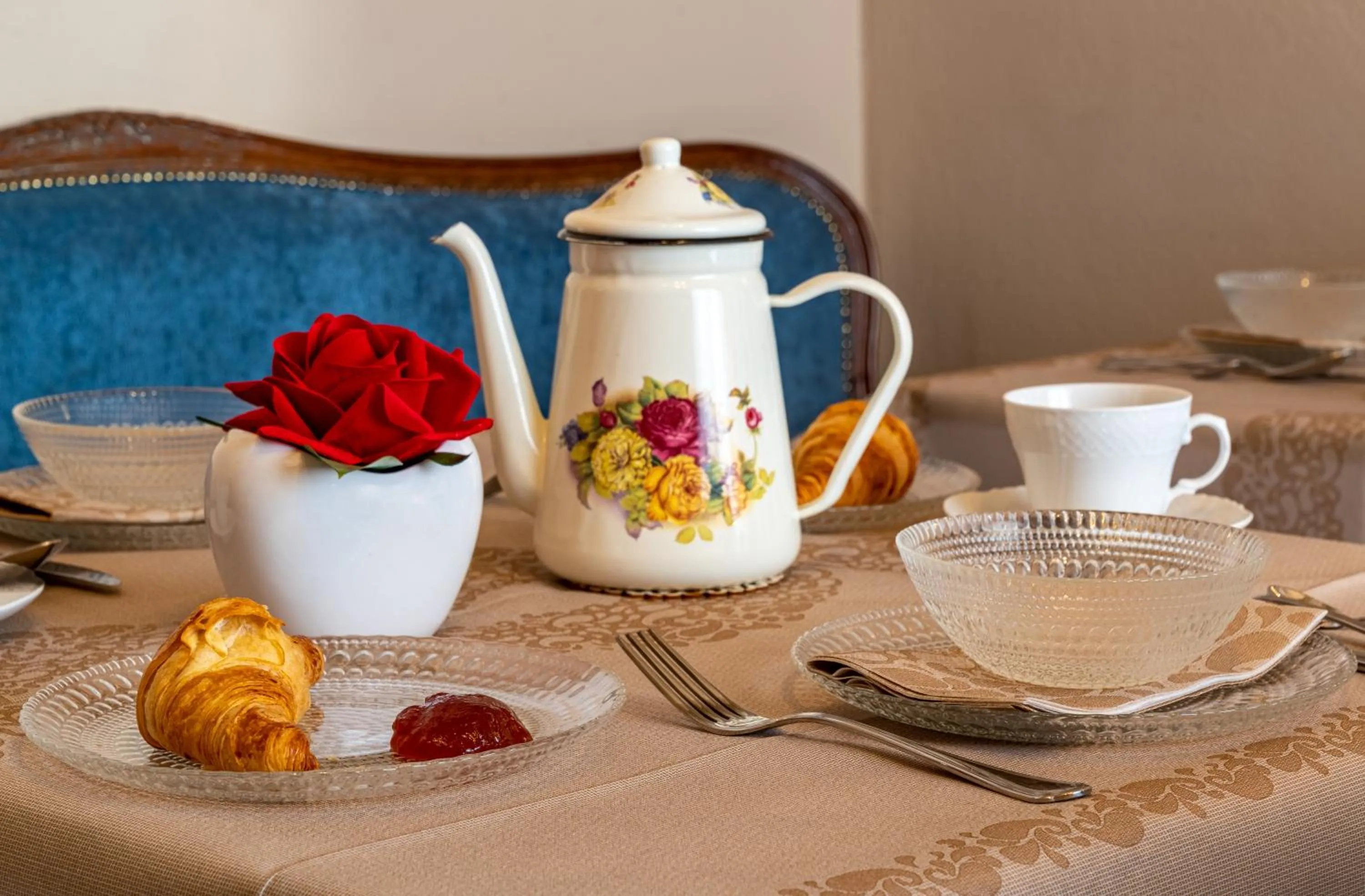 Continental breakfast in Julina Boutique Living