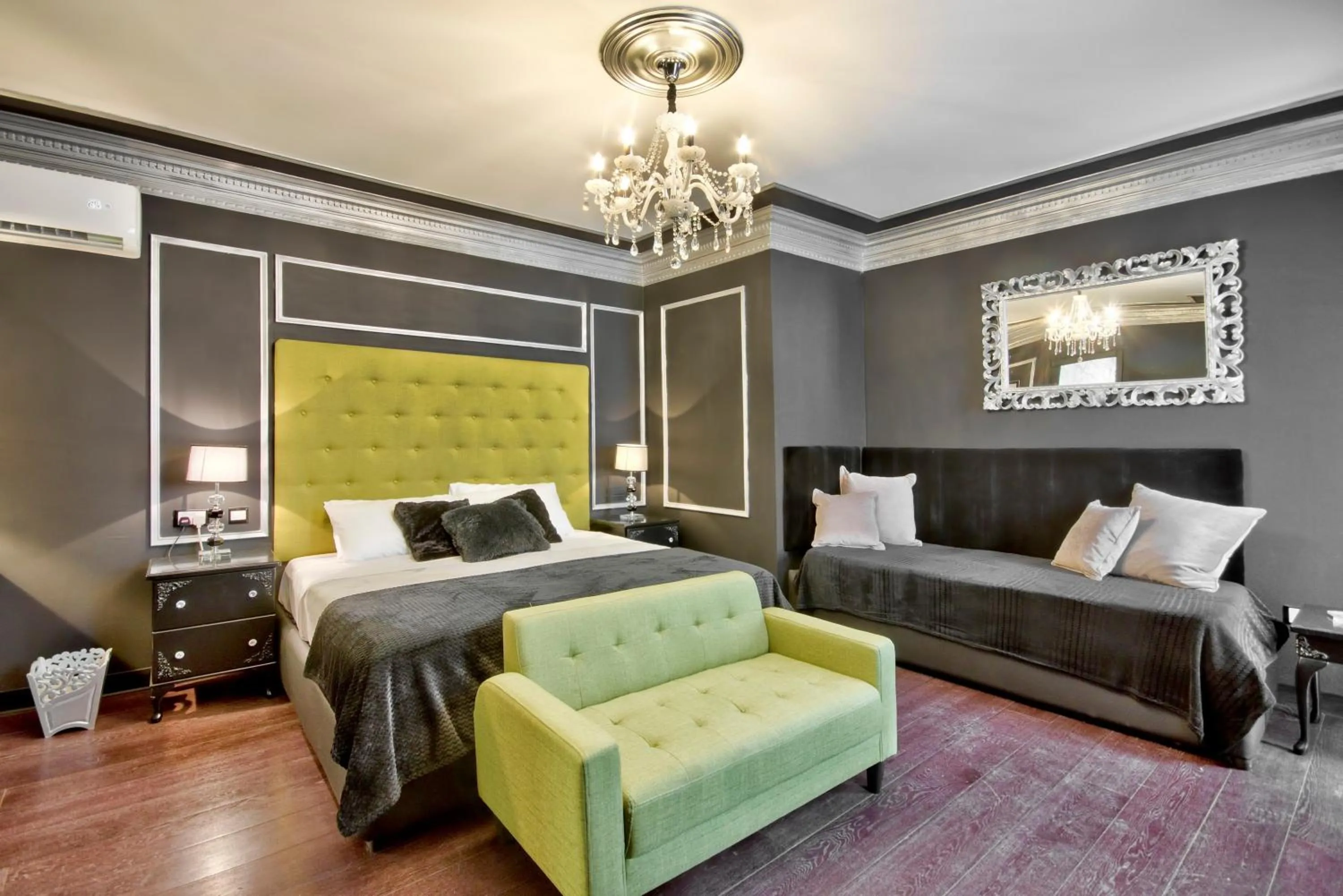 Bed in Julina Boutique Living