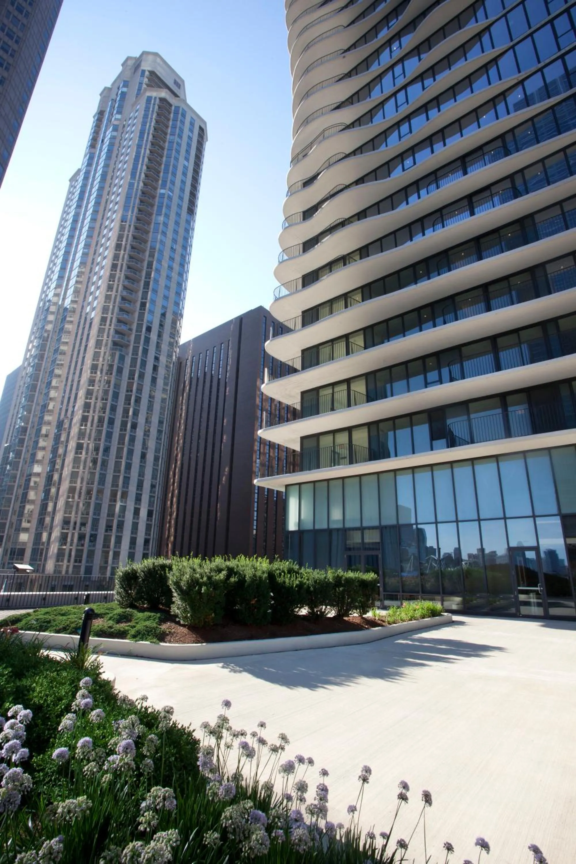 Facade/entrance in Radisson Blu Aqua Hotel, Chicago
