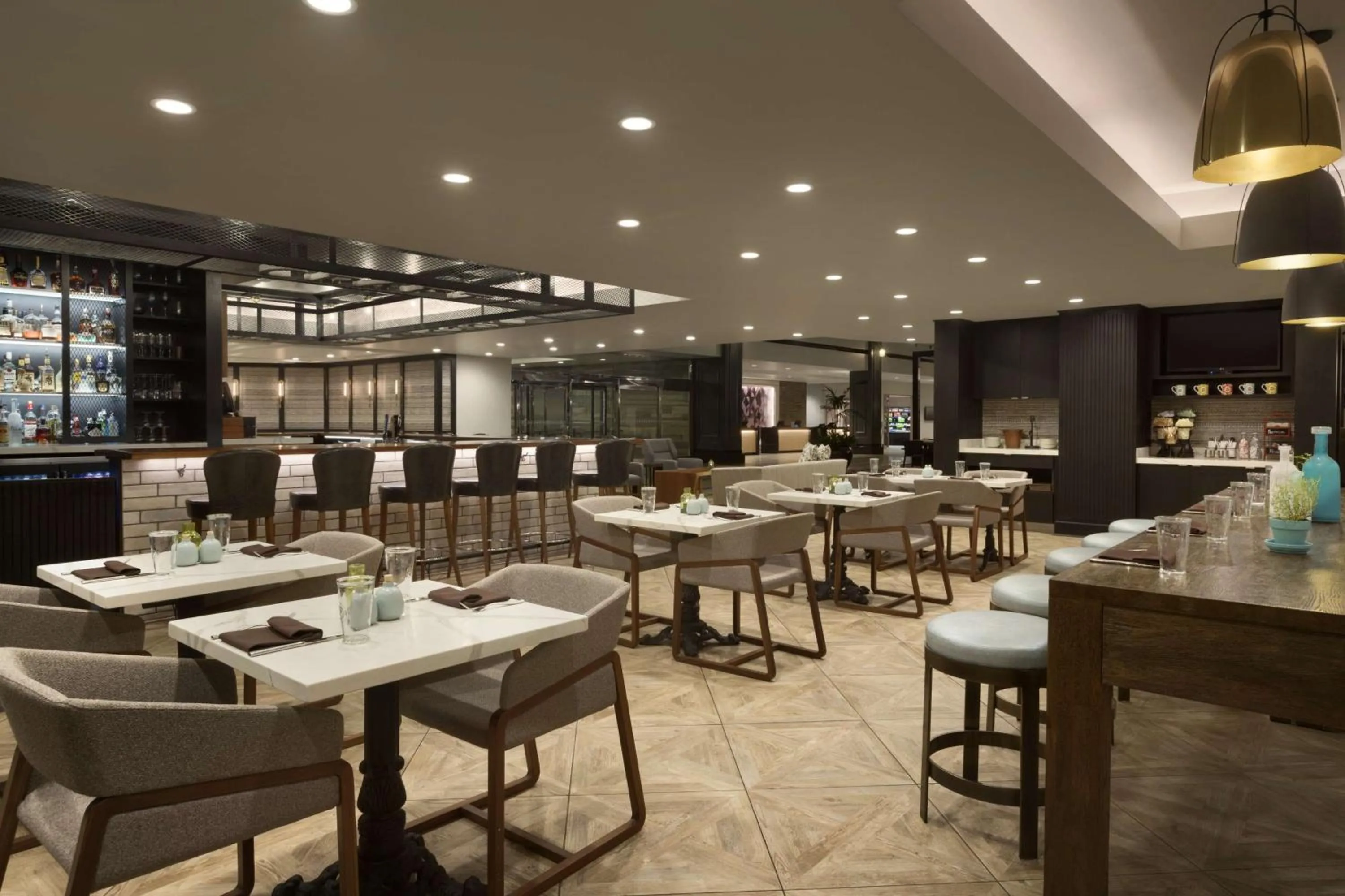 Restaurant/places to eat in Hyatt Regency Savannah