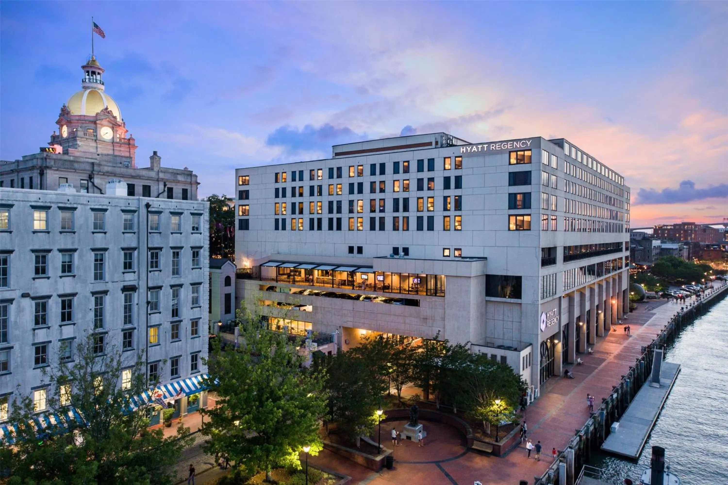 Property building in Hyatt Regency Savannah