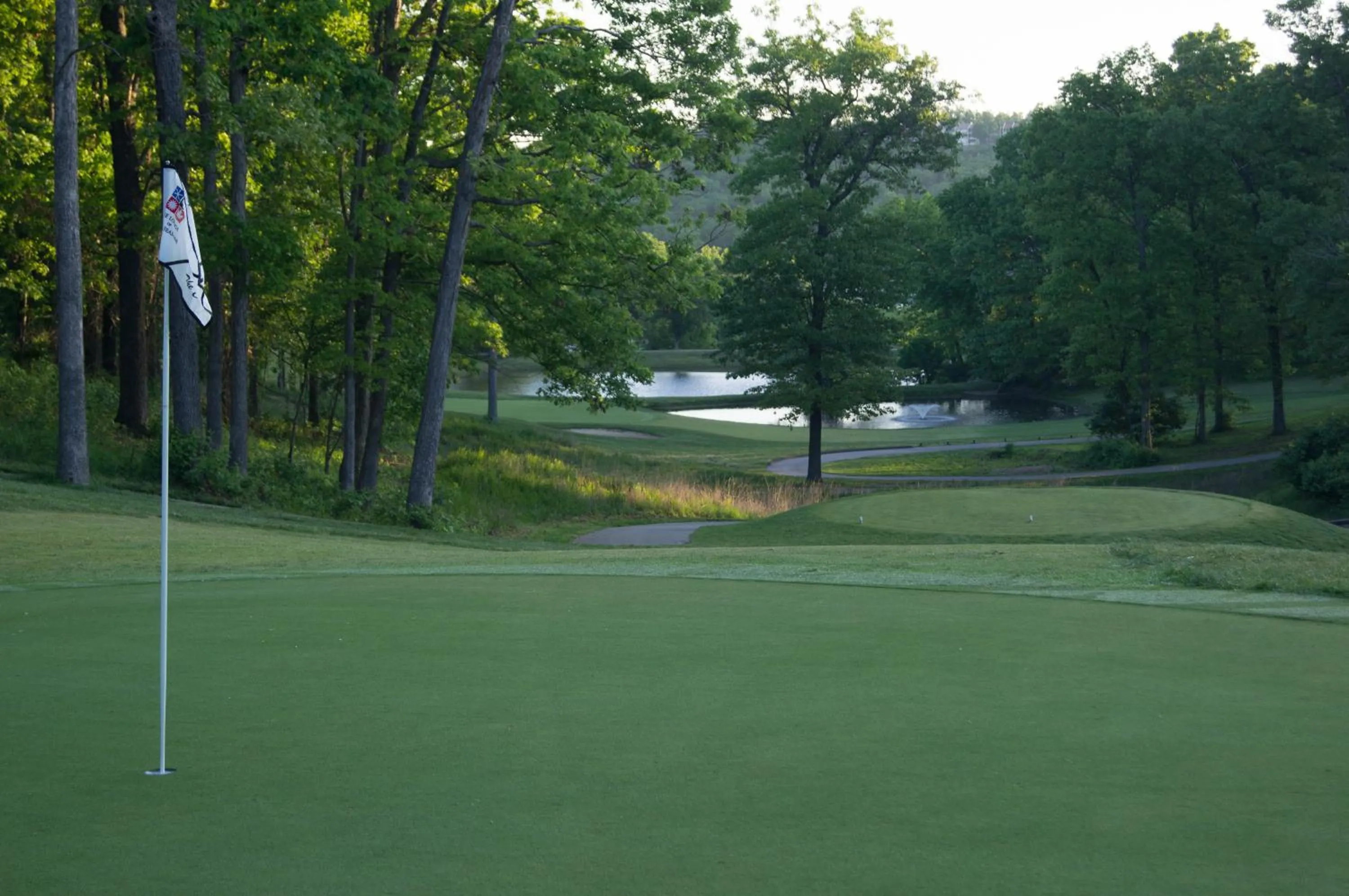 Golfcourse in Lodge of Four Seasons Golf Resort, Marina & Spa