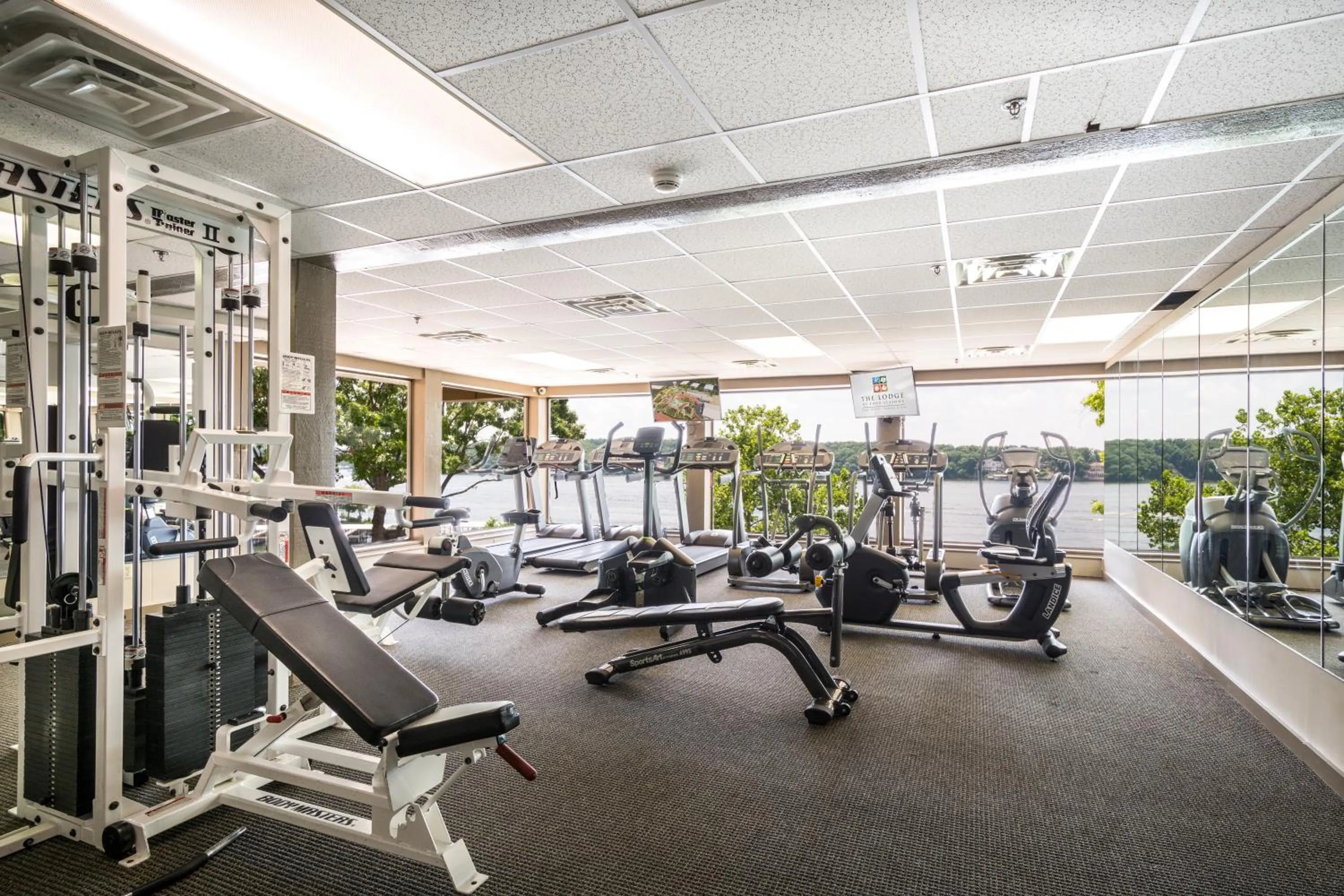 Fitness centre/facilities in Lodge of Four Seasons Golf Resort, Marina & Spa