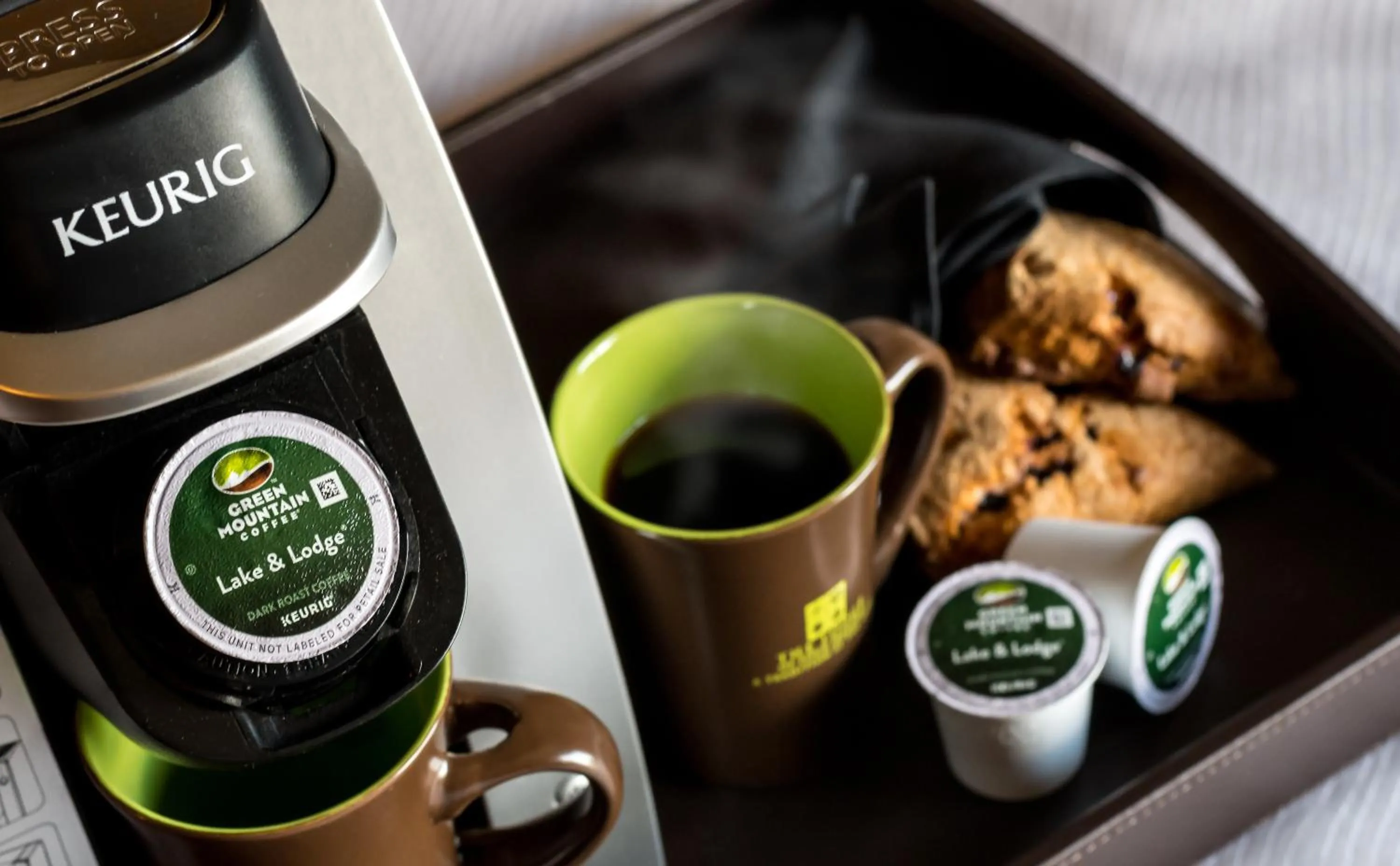 Coffee/tea facilities in Lodge of Four Seasons Golf Resort, Marina & Spa