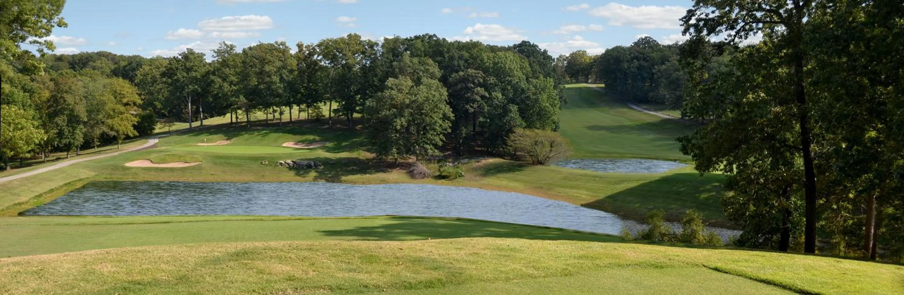 Golfcourse in Lodge of Four Seasons Golf Resort, Marina & Spa