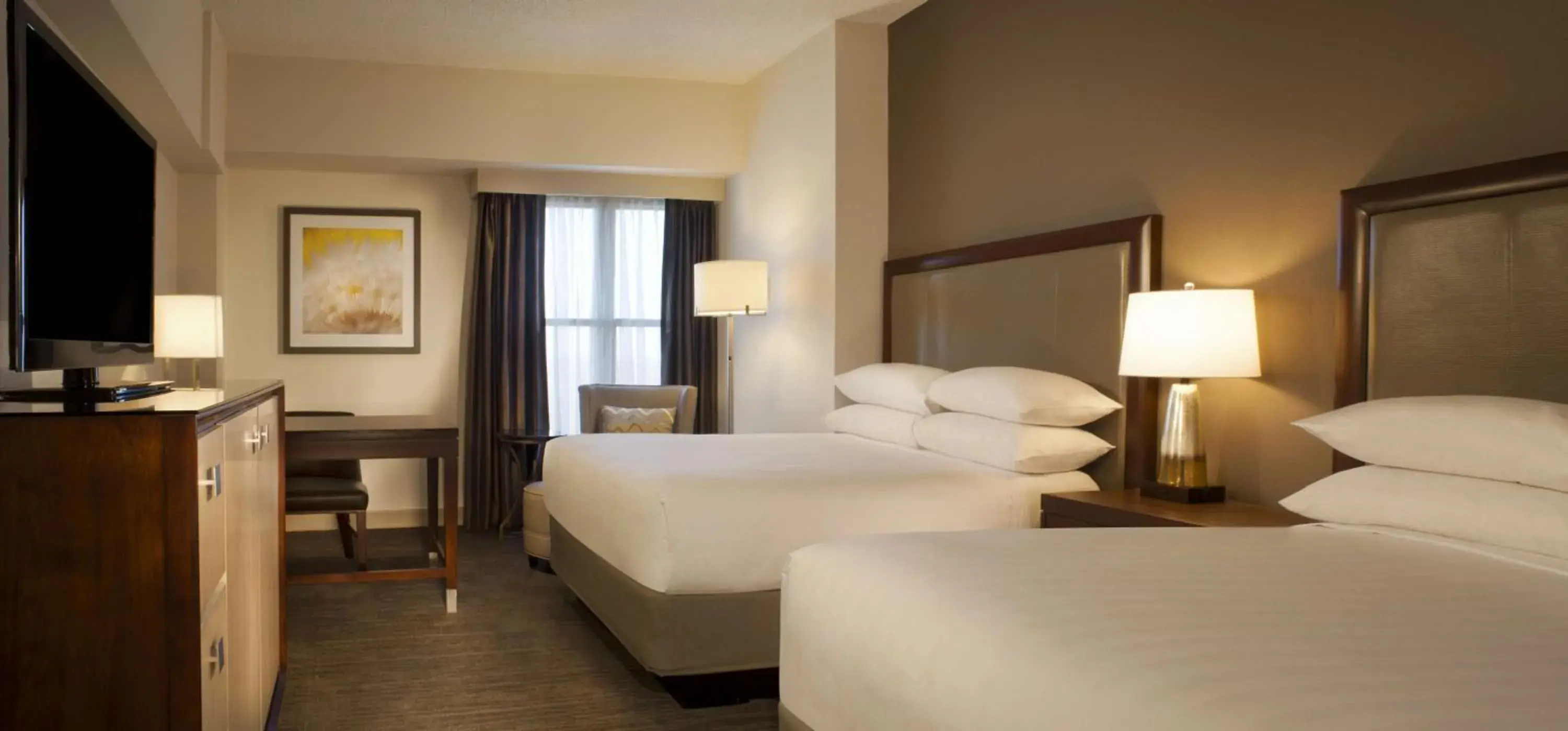 Double Room with Two Double Beds in Hyatt Regency Long Island Double Room with Two Double Beds in Hyatt Regency Long Island