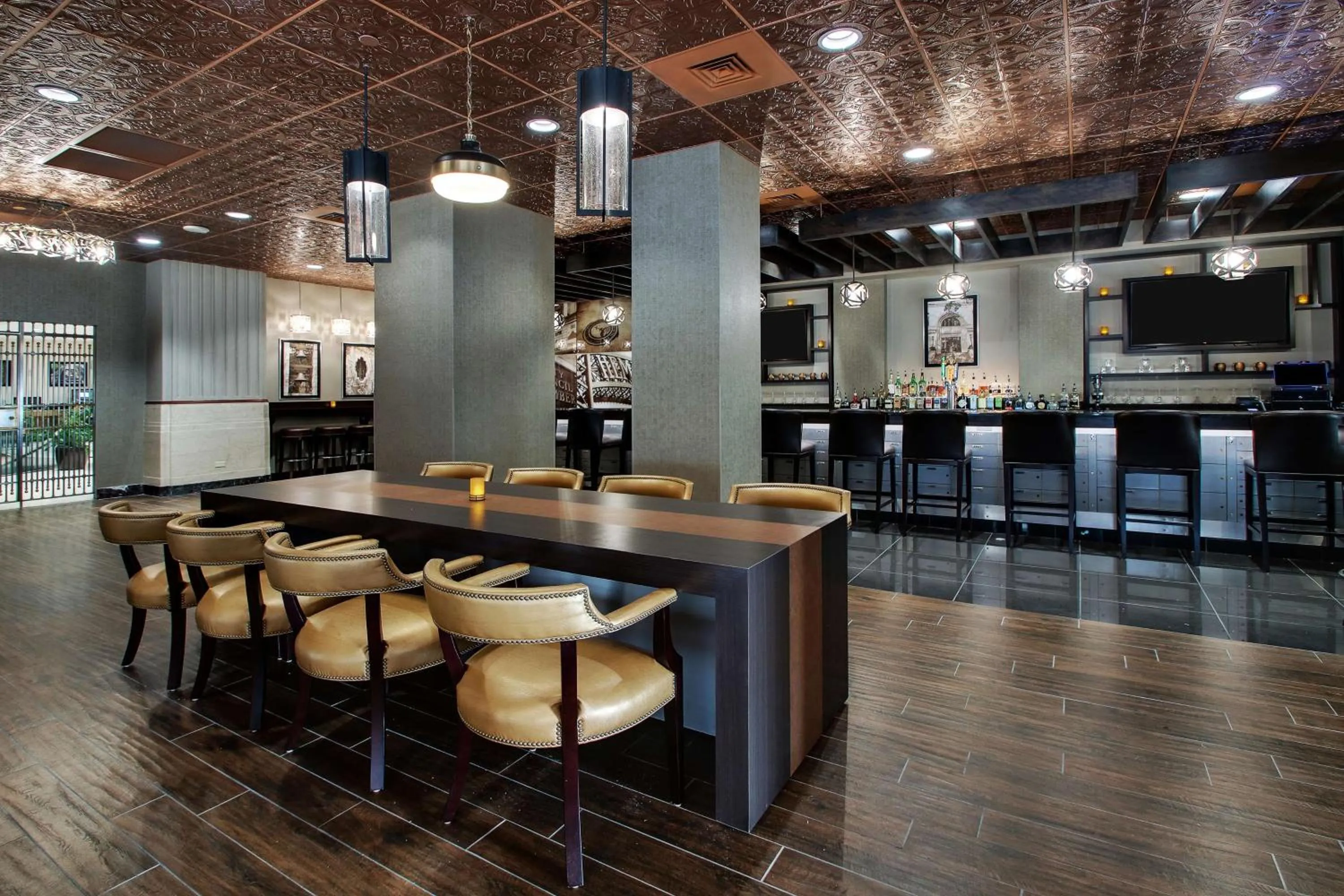 Lounge or bar in Drury Plaza Hotel San Antonio Riverwalk