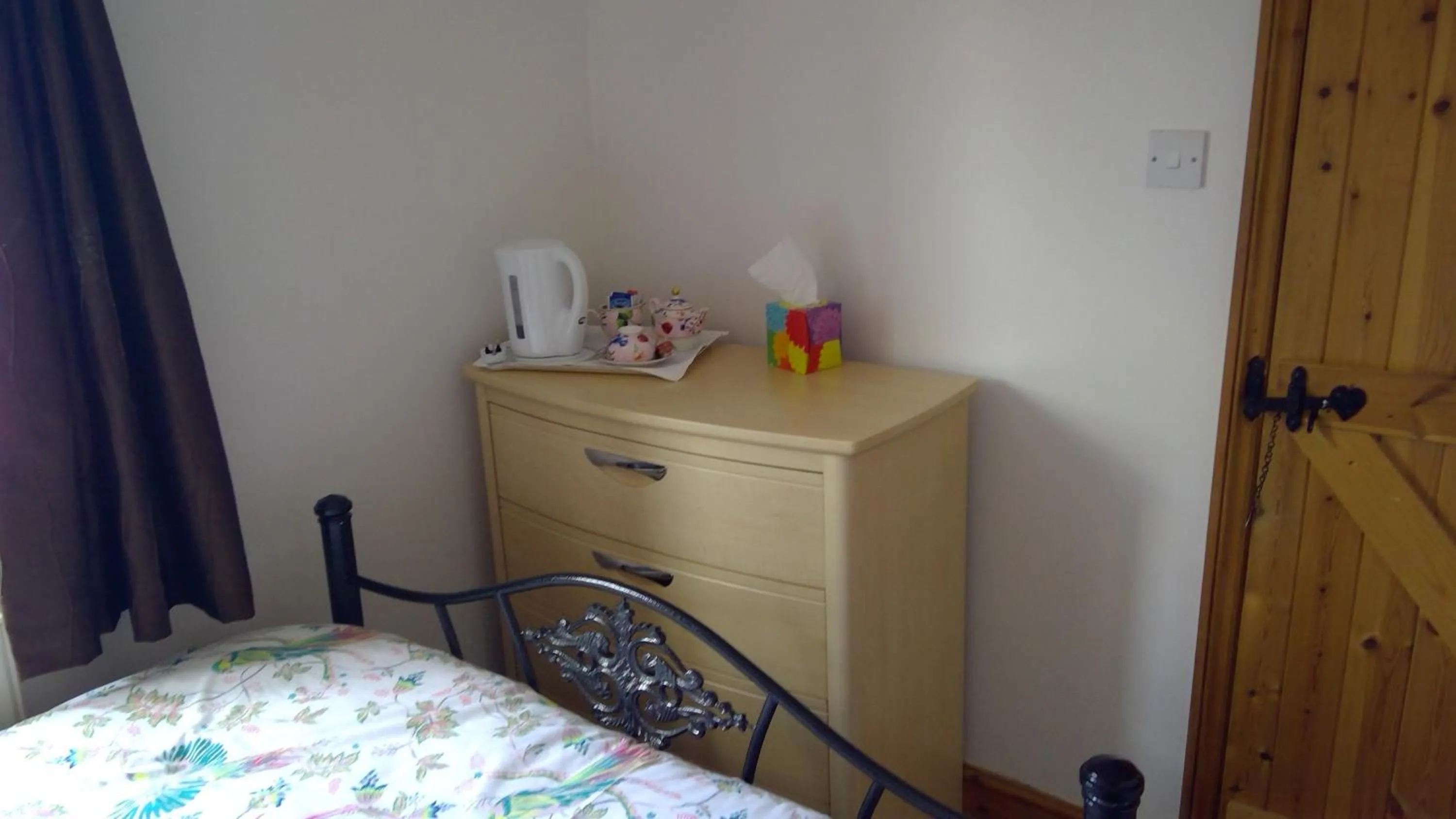 Bed in Mallard Cottage Guest House