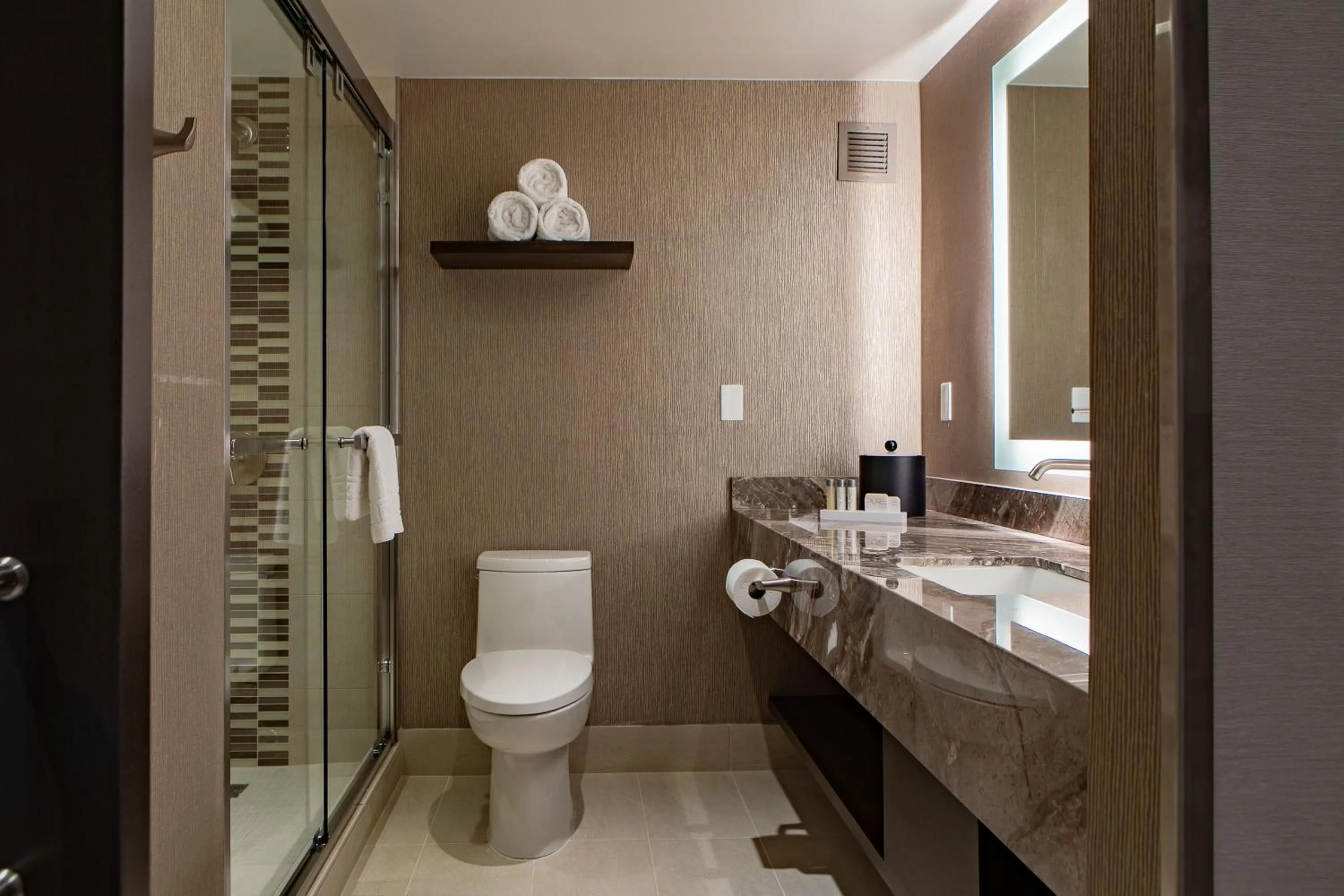 Bathroom in Horseshoe Black Hawk, A Caesars Destination