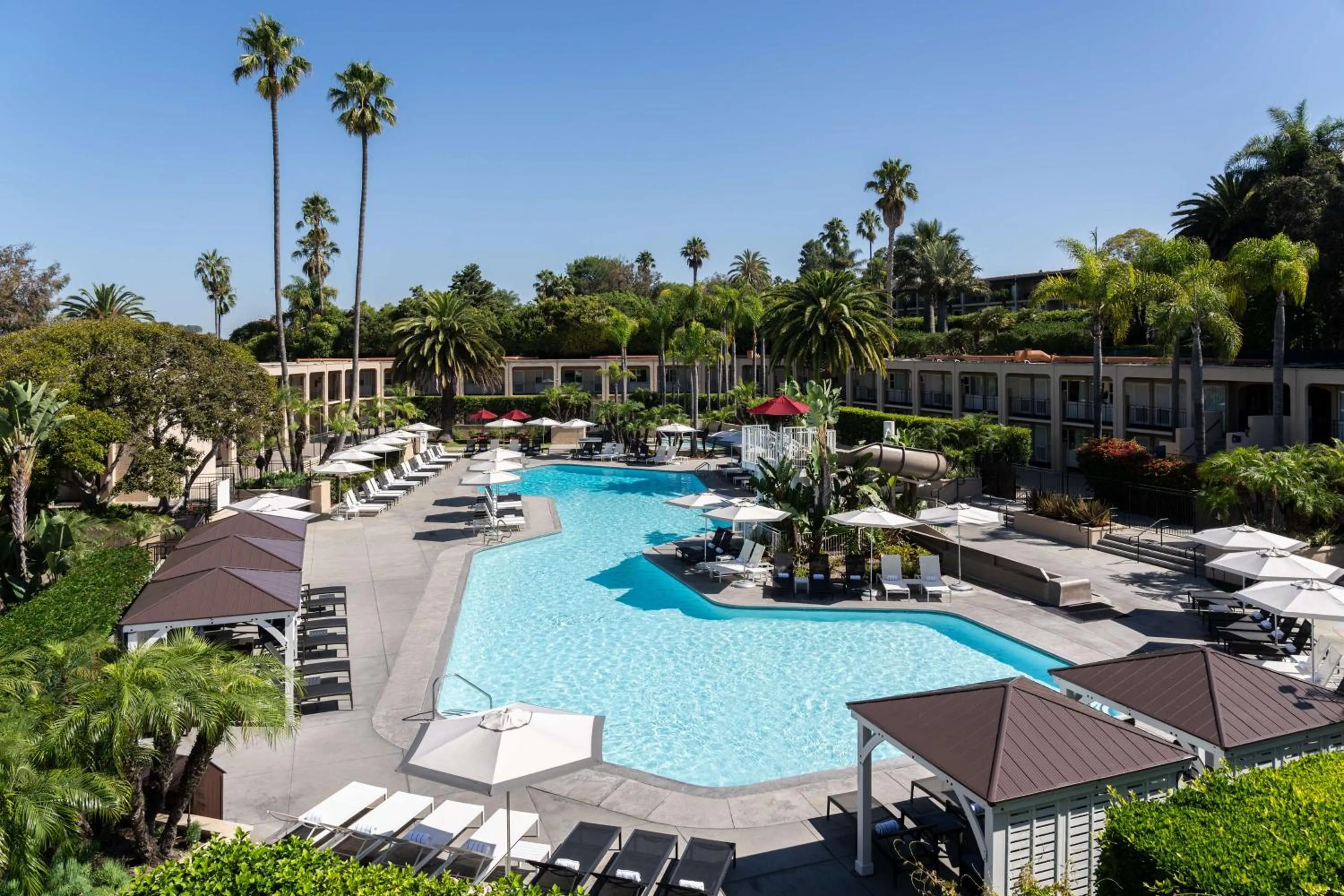 Swimming pool in Hyatt Regency Newport Beach