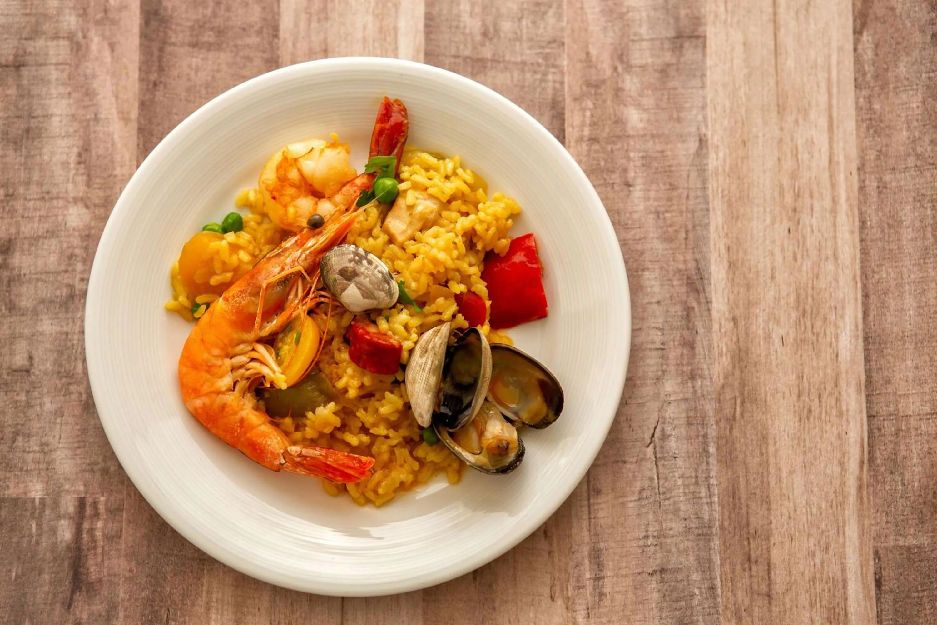 Restaurant/places to eat in Hyatt Regency Newport Beach