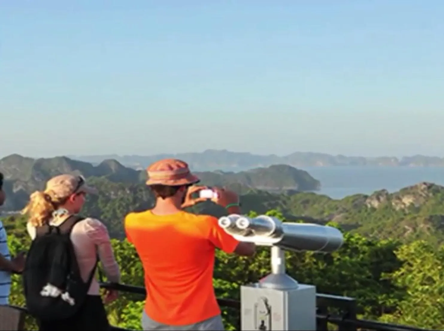 Spring in Cat Ba Thailand Hotel