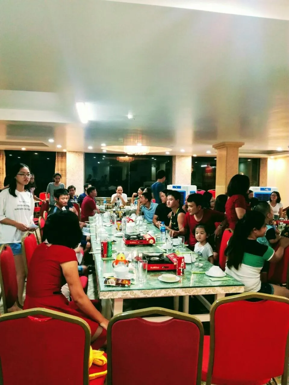 Restaurant/places to eat in Cat Ba Thailand Hotel