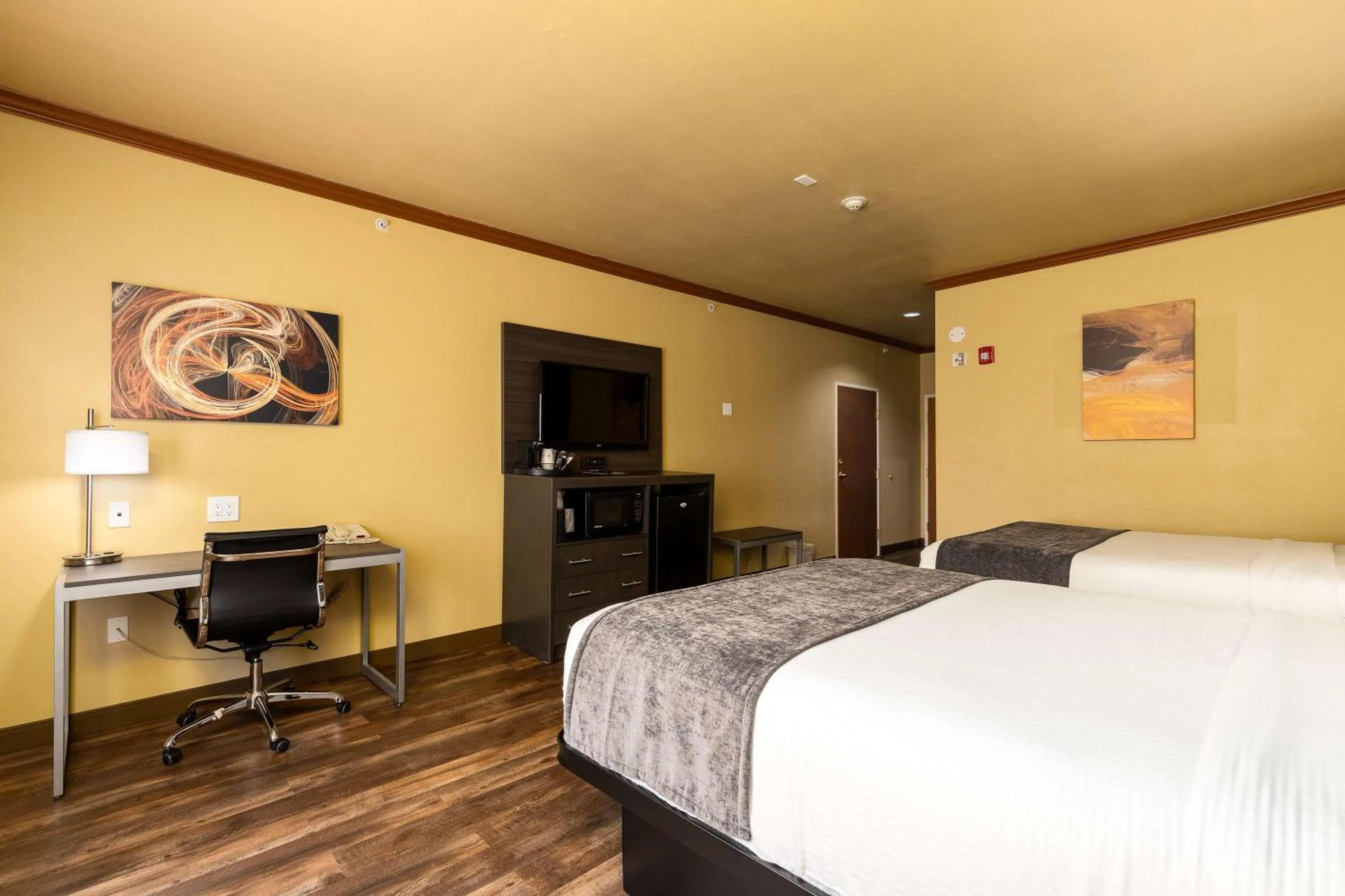 Bedroom in Best Western Plus Portland