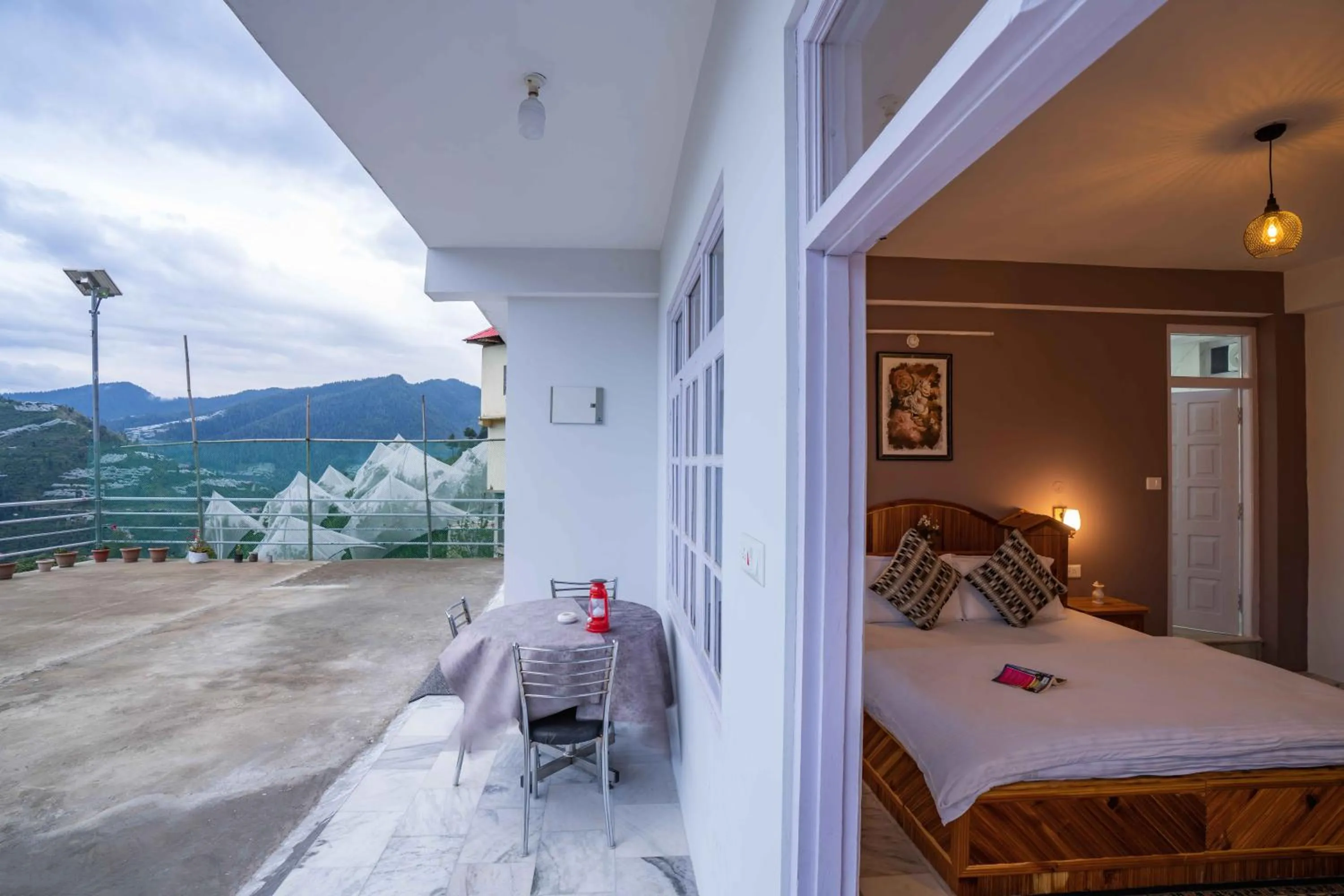 View (from property/room), Bed in Zostel Homes Kotkhai (Shimla)