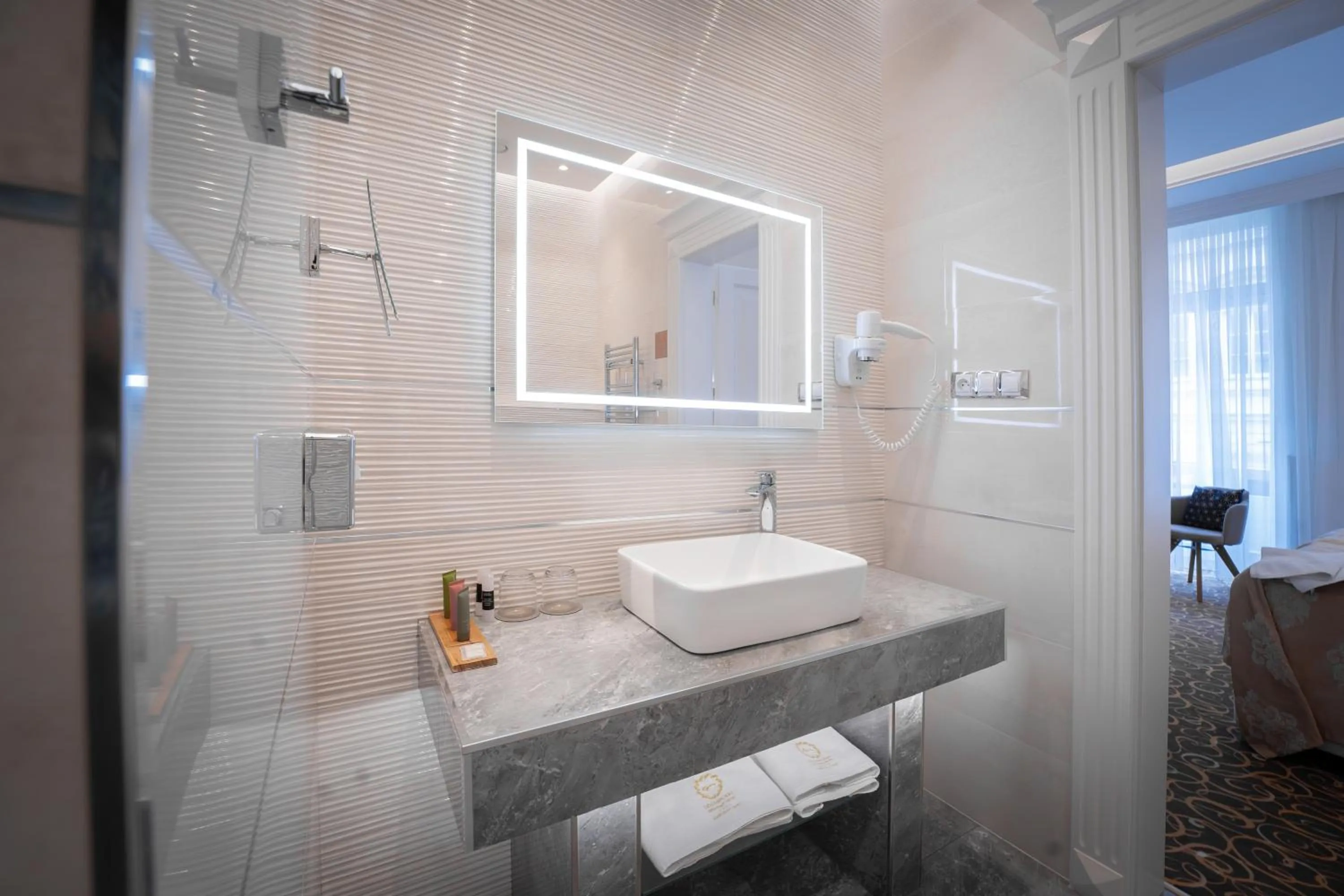 Bathroom in Golden Key Boutique Hotel