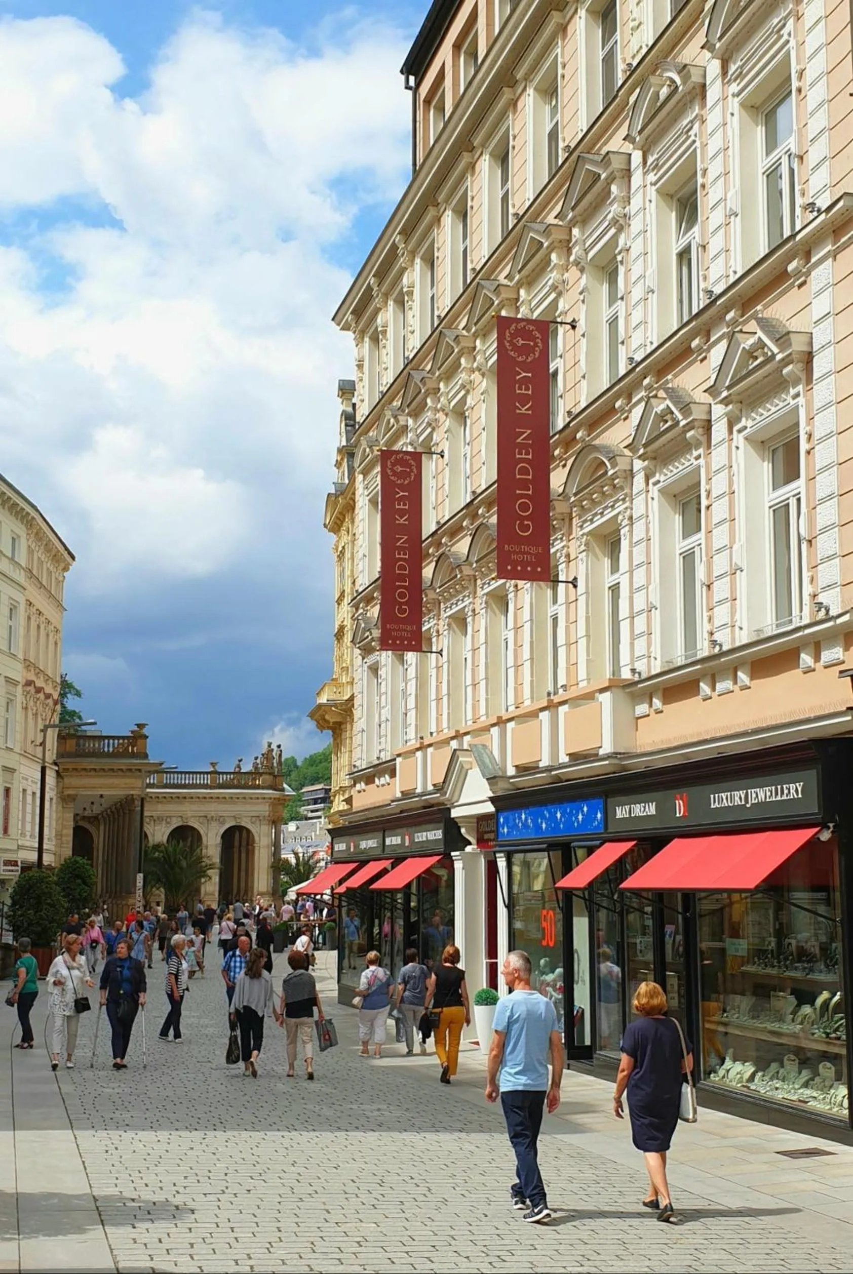 Property building in Golden Key Boutique Hotel