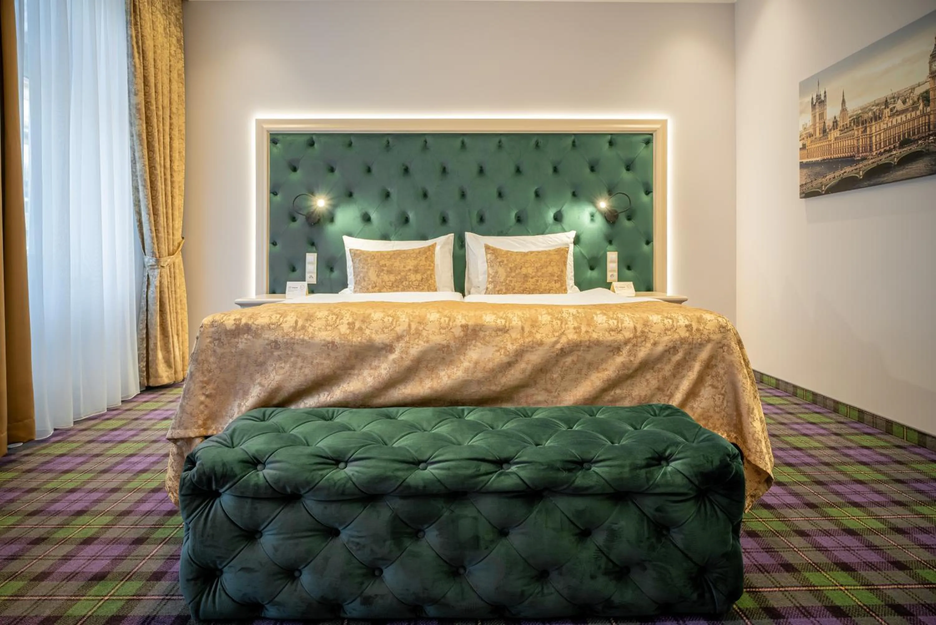 Bed in Golden Key Boutique Hotel