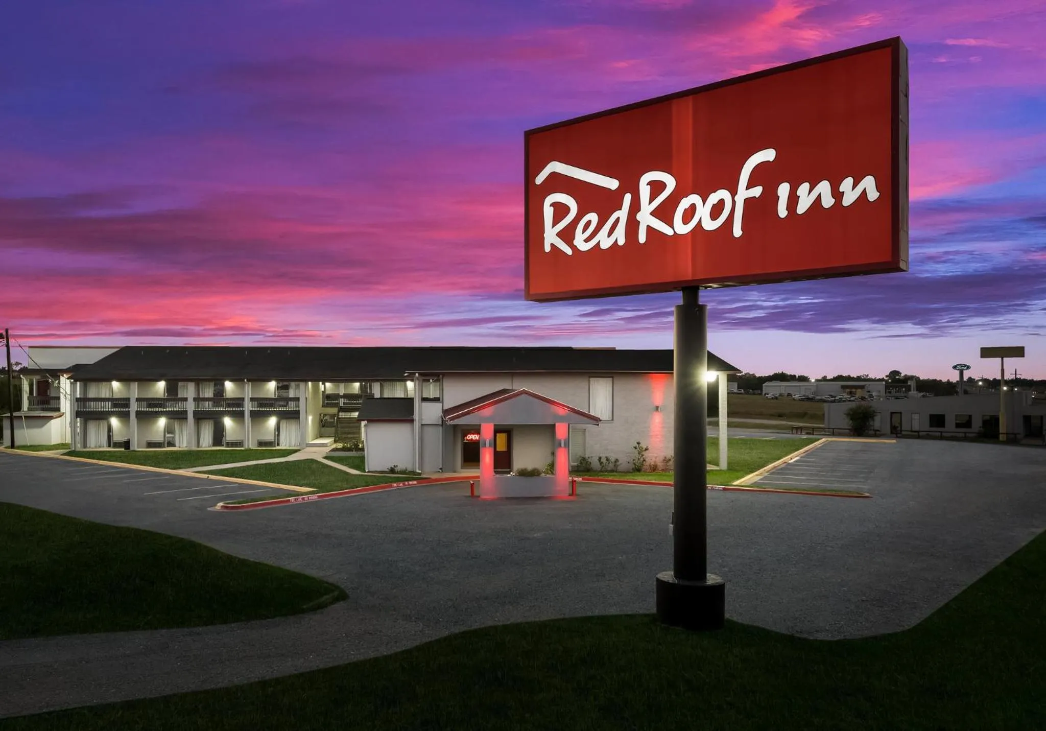Property building in Red Roof Inn Madisonville