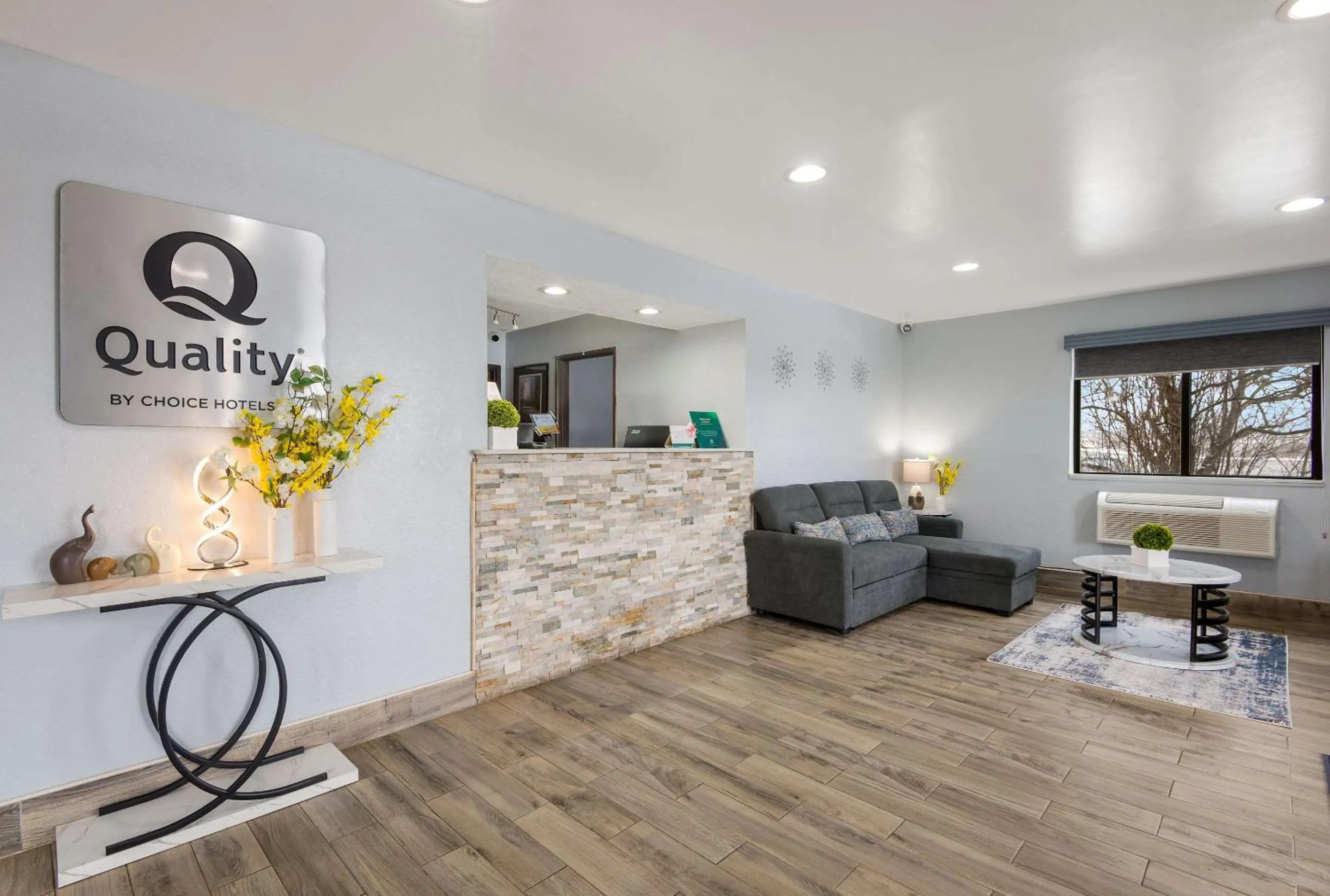 Lobby or reception in Quality Inn Oneida near Casino