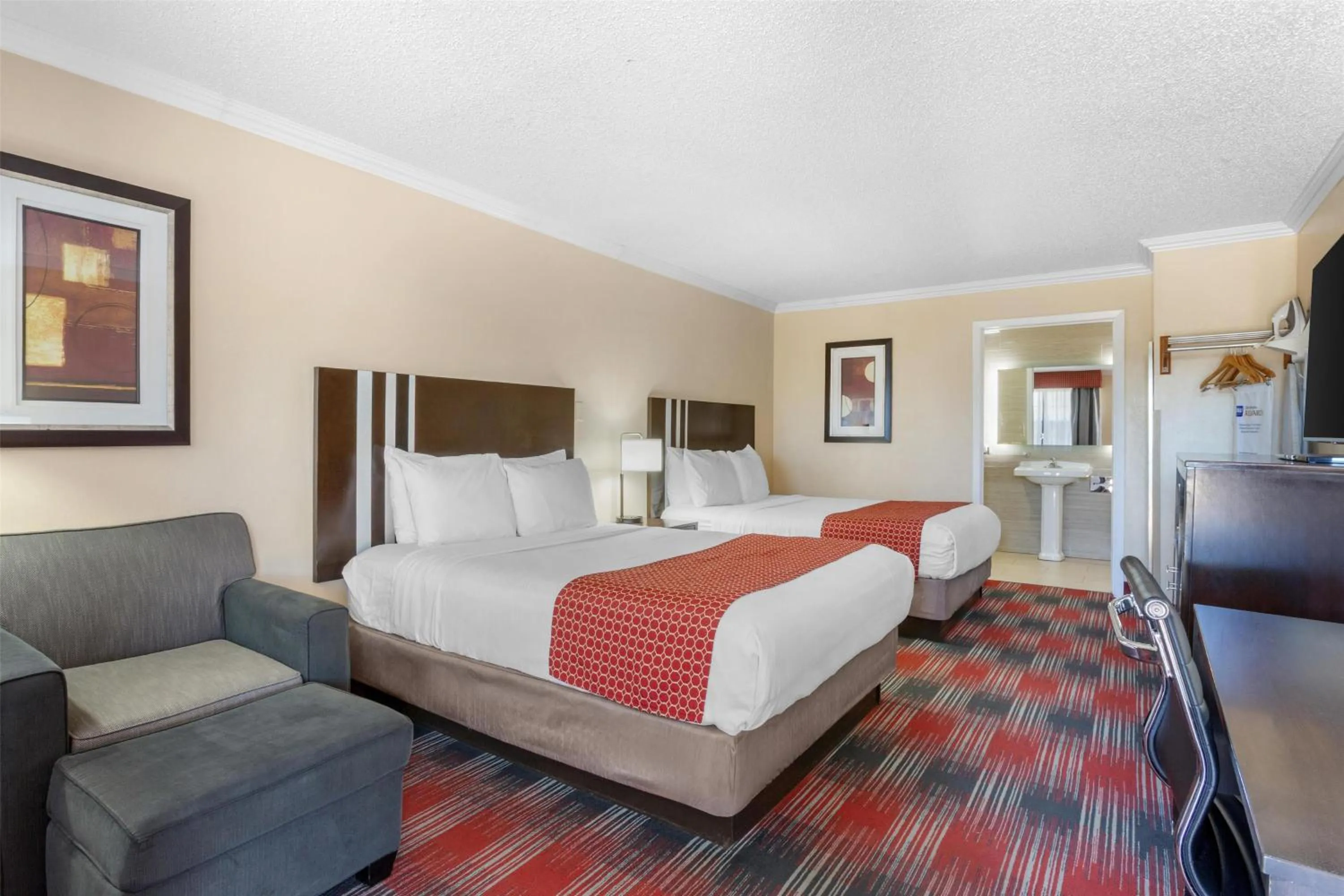 Bedroom, Bed in Best Western Brady Inn