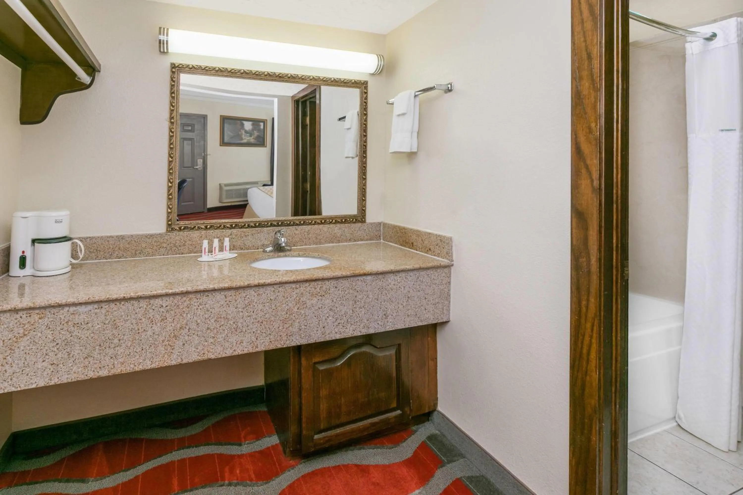 Bathroom in Travelodge Inn & Suites by Wyndham Norman