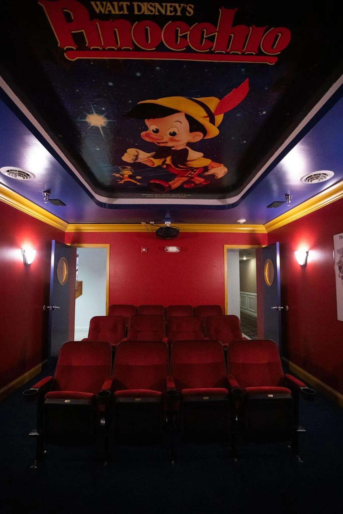 Entertainment in Grand Hotel