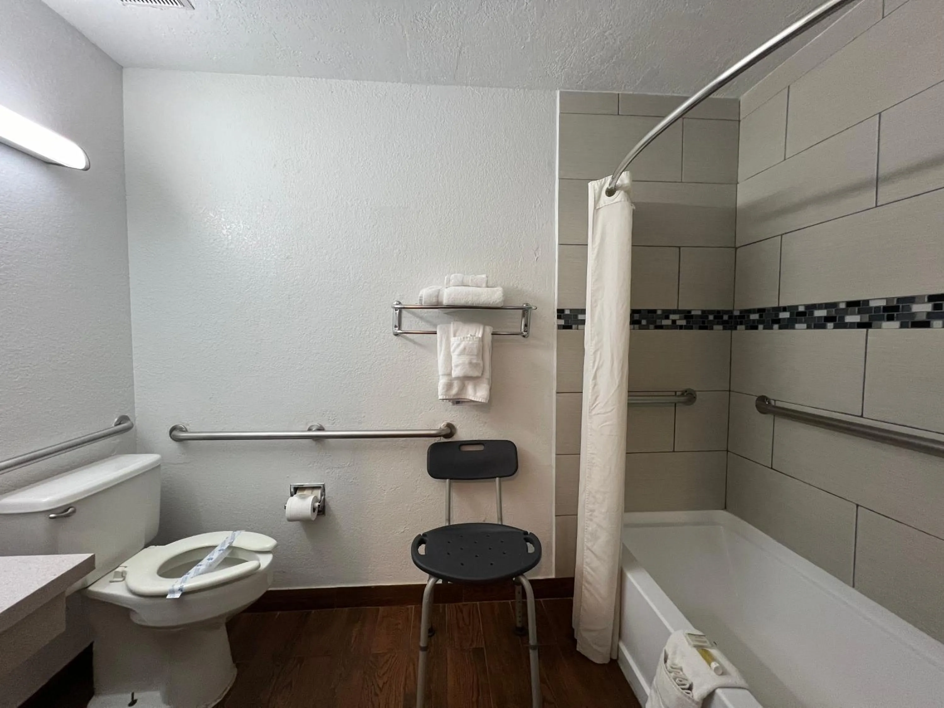 Bathroom in Travelodge by Wyndham Truth or Consequences