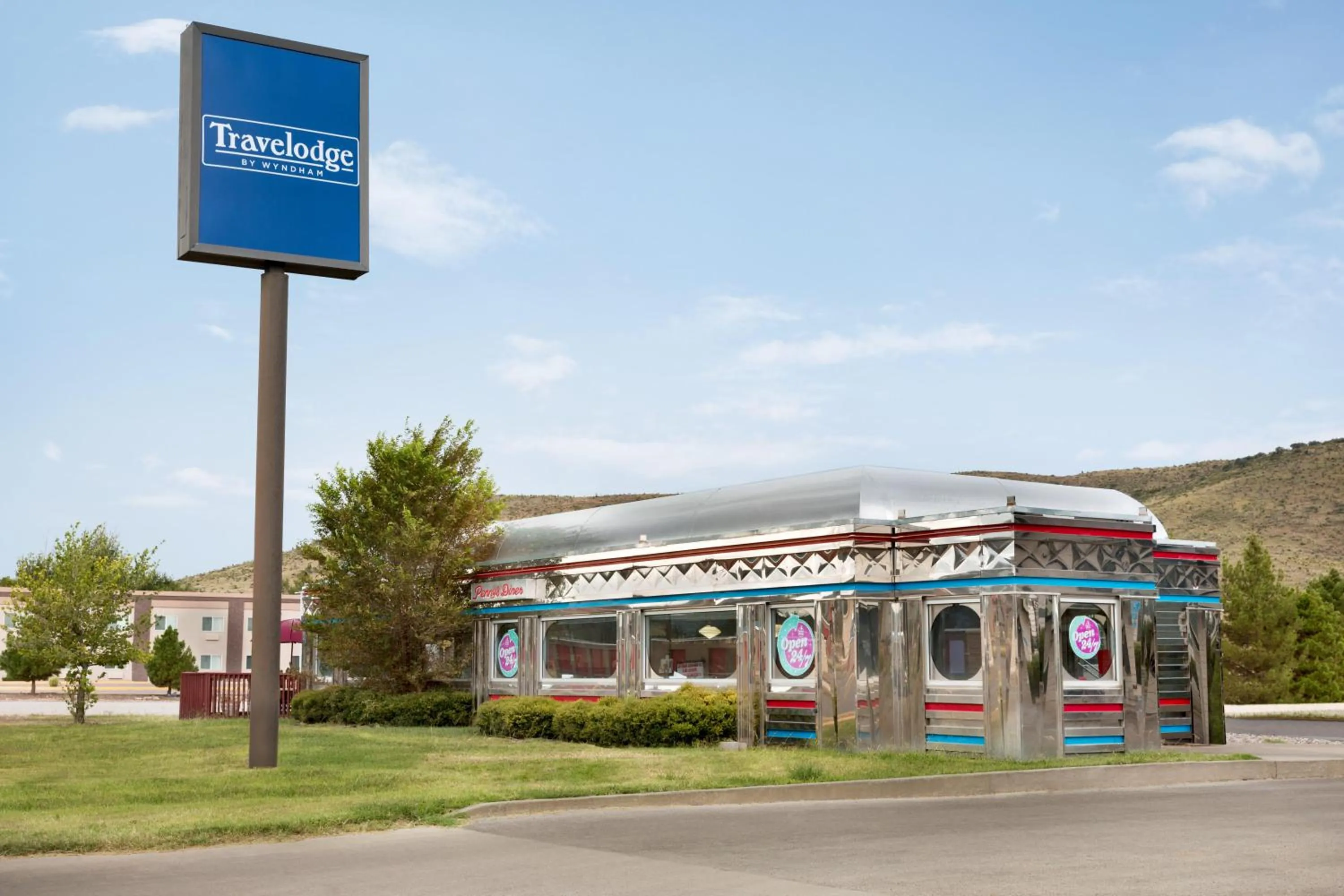 Restaurant/places to eat in Travelodge by Wyndham Alpine