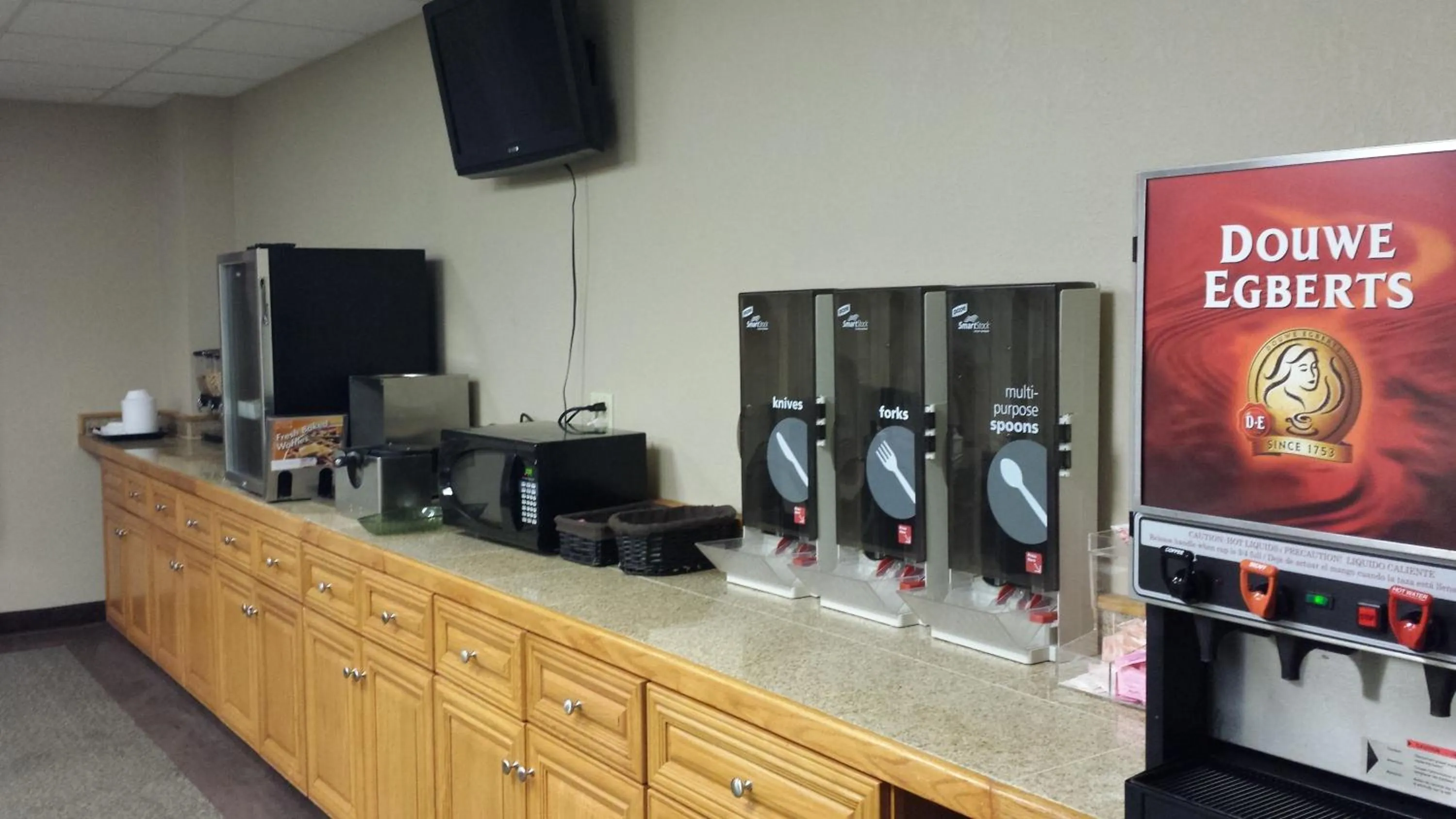 Restaurant/places to eat in Pleasant Night Inn- carthage NY