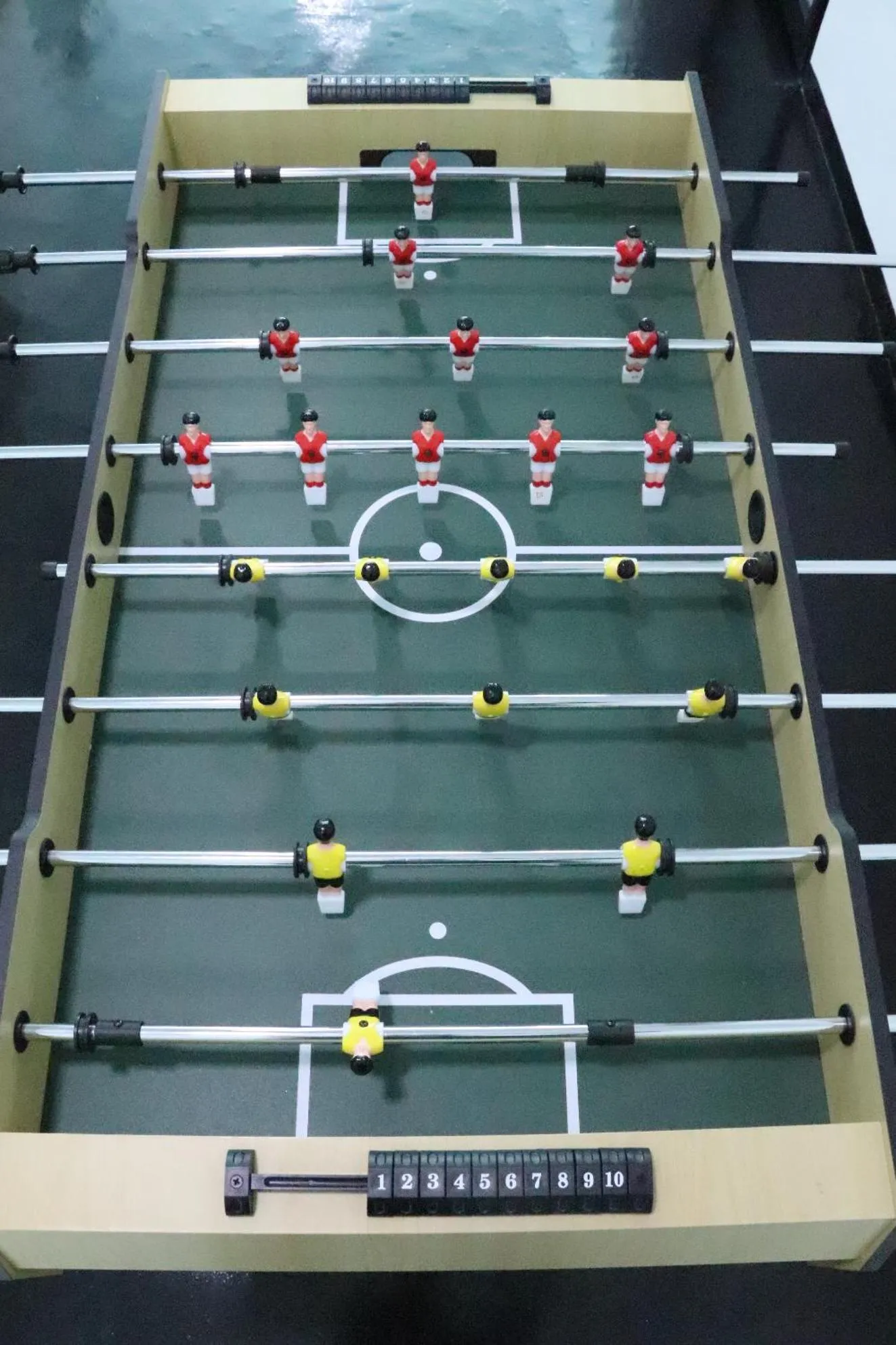 Game Room in Miracle Colombo City Hostel