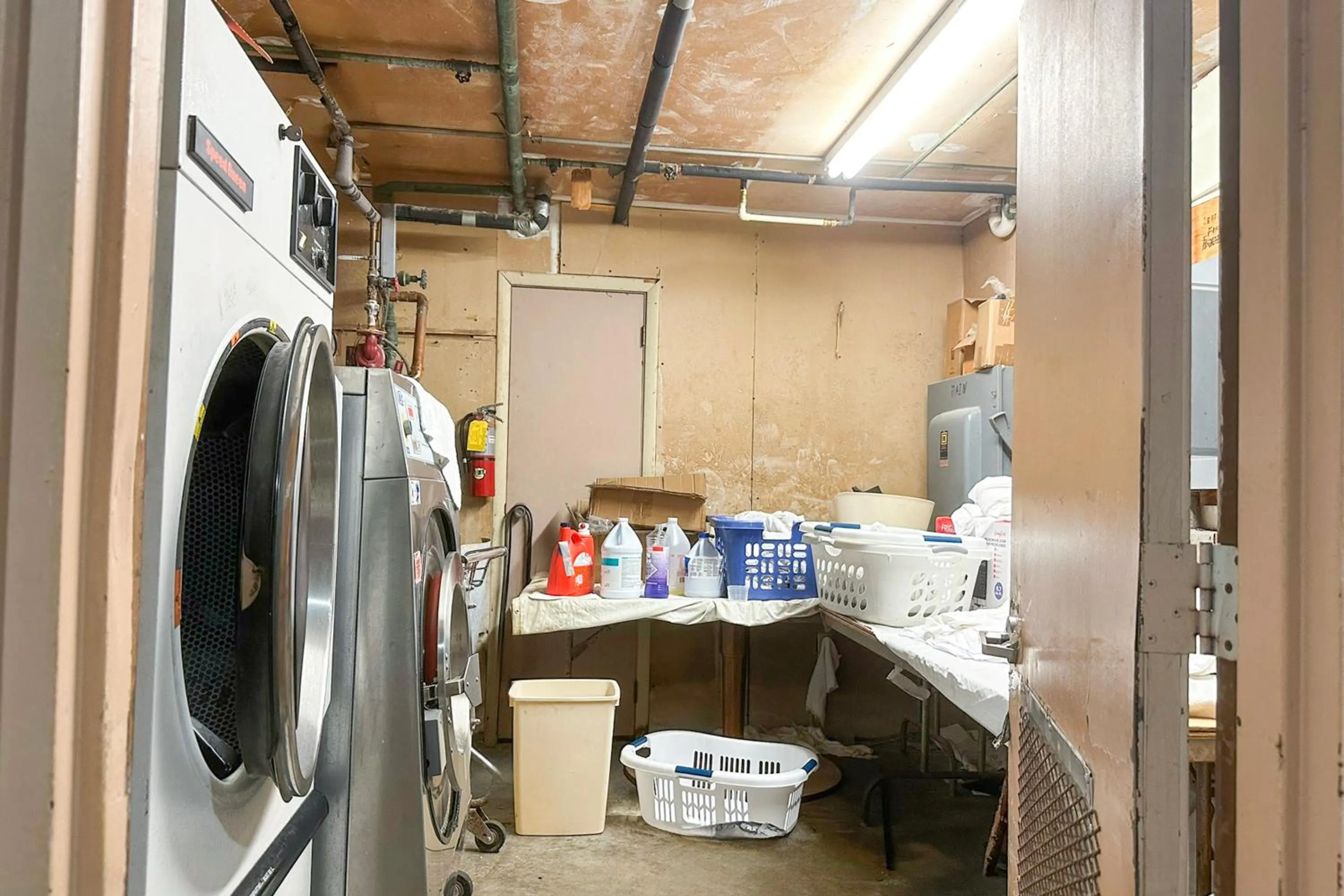 Area and facilities in Louisville Inn by OYO Louisville Municipal Airport