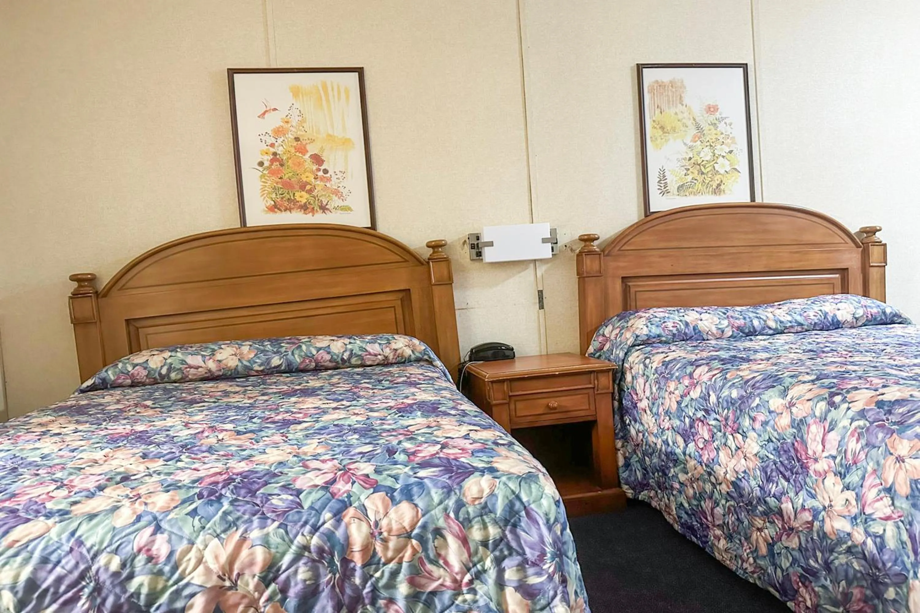 Bedroom, Bed in Louisville Inn by OYO Louisville Municipal Airport