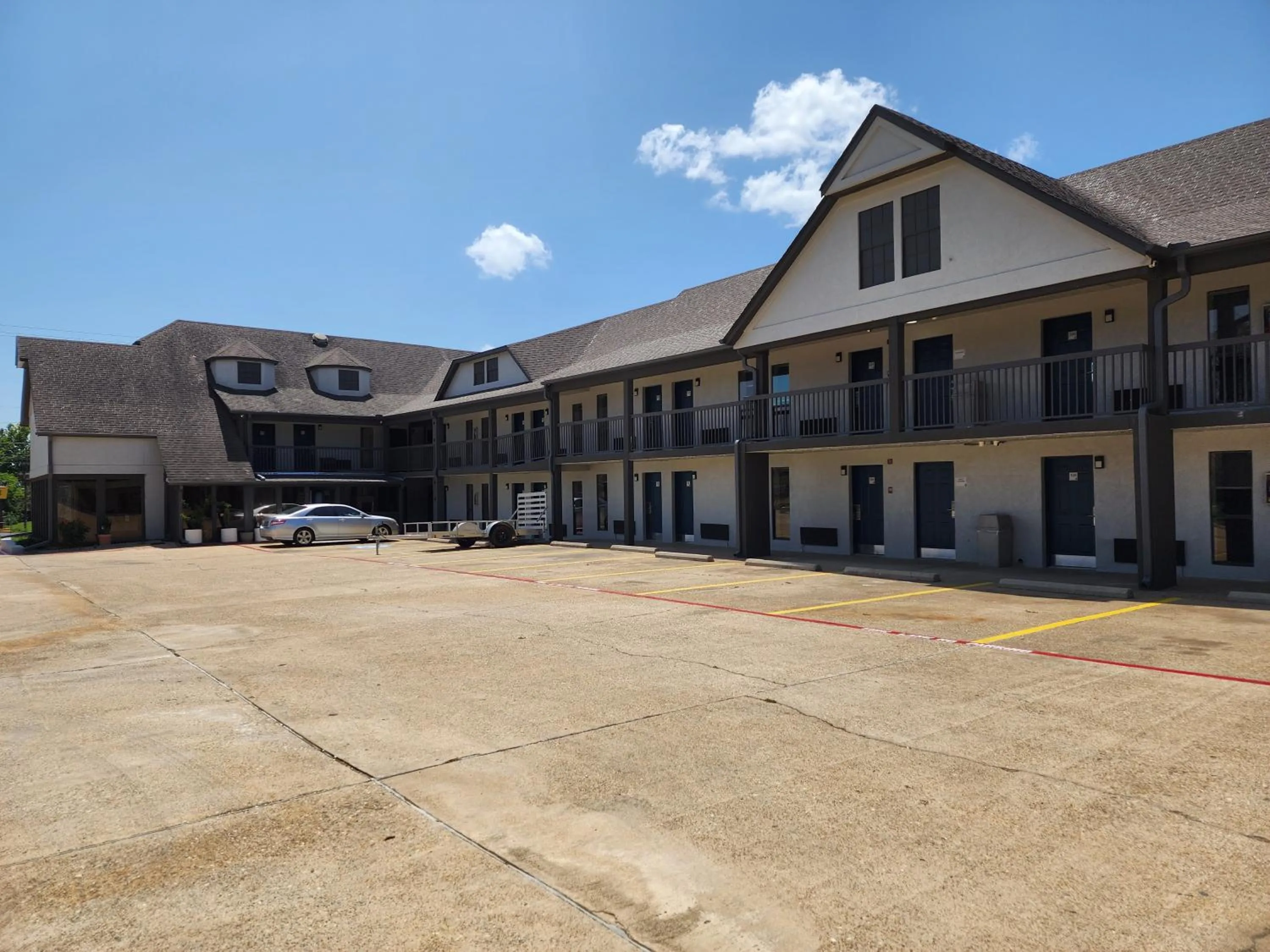 Property building in Americas Best Value Inn Longview