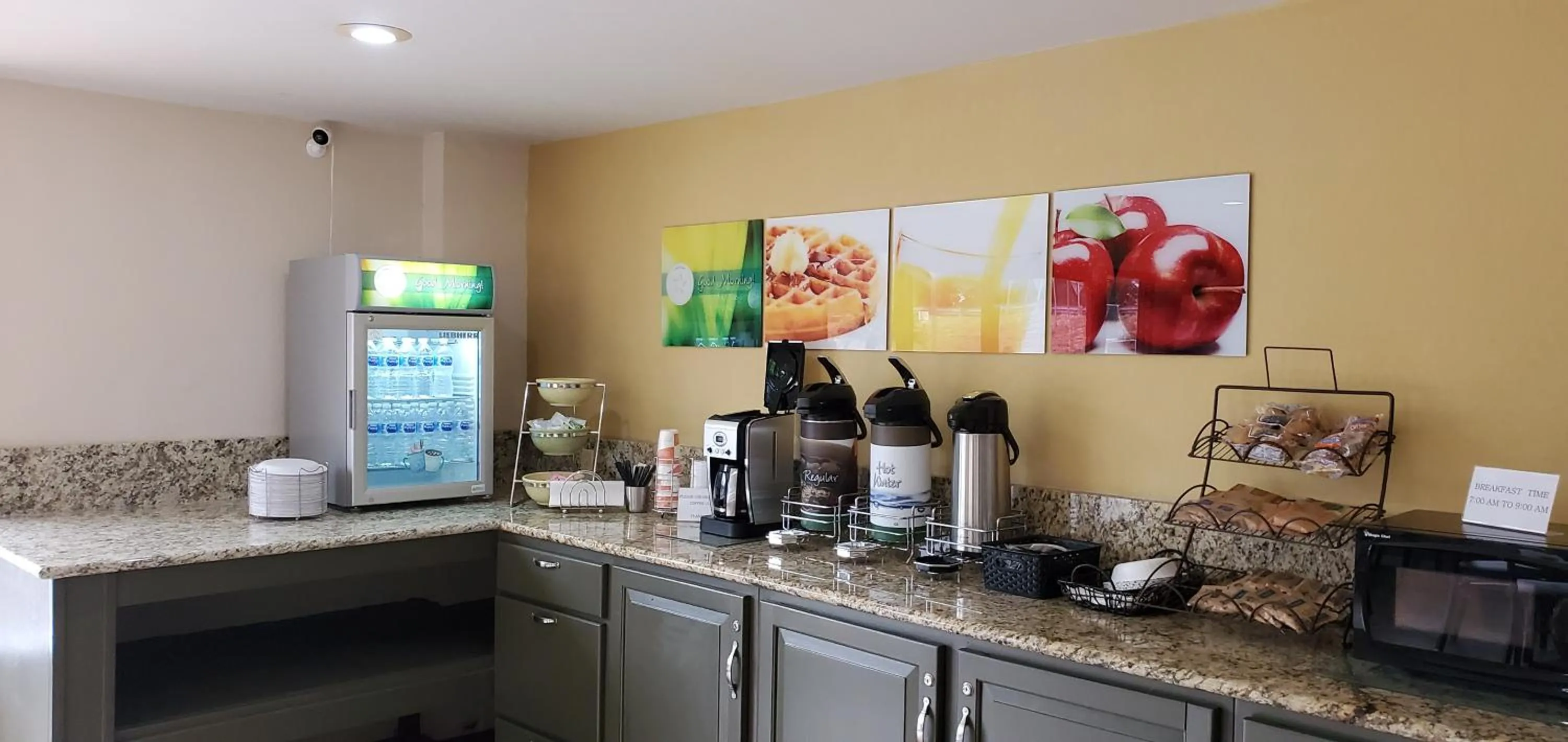 Breakfast in Quality Inn White Springs Suwanee