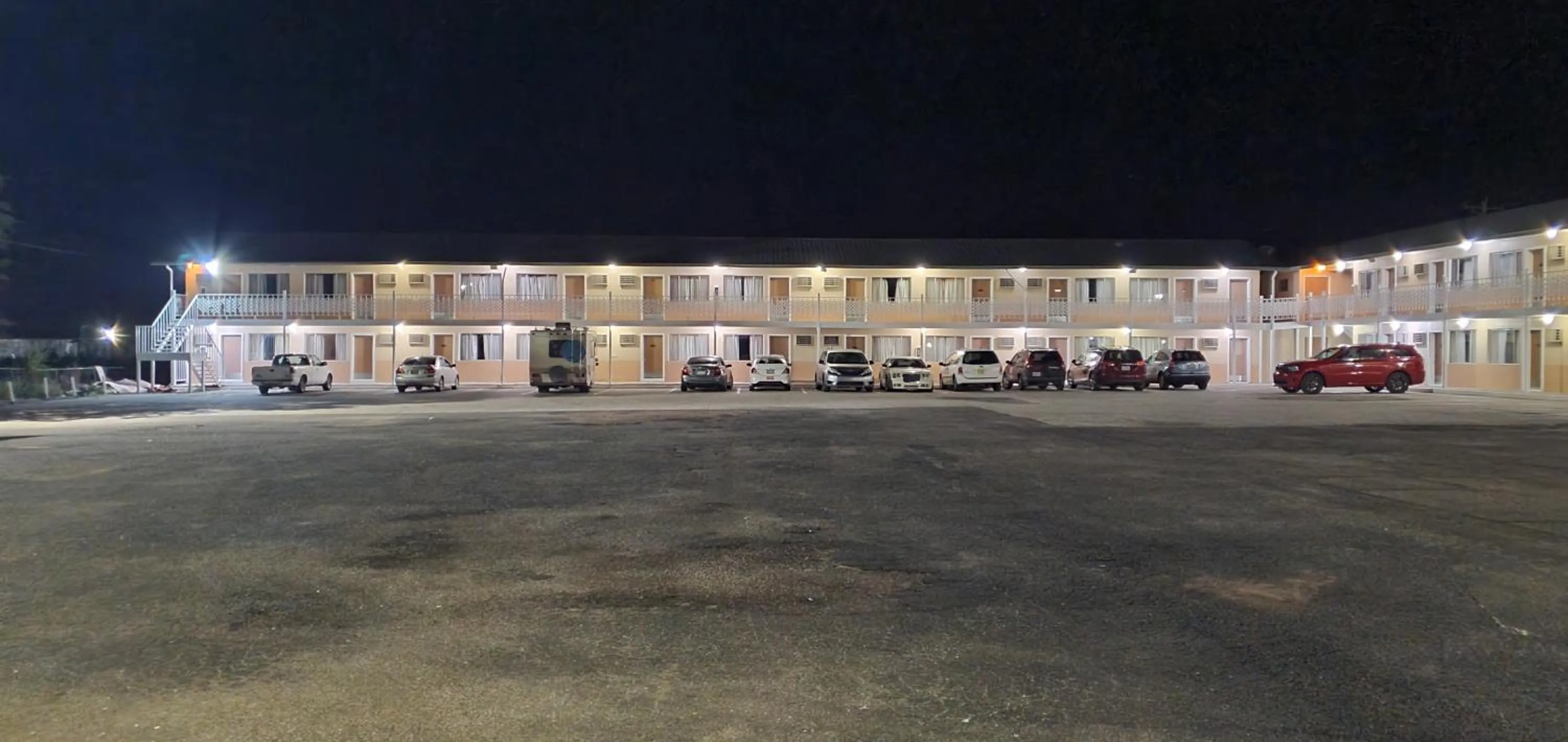 Property building in Budget Inn Motel Gallup