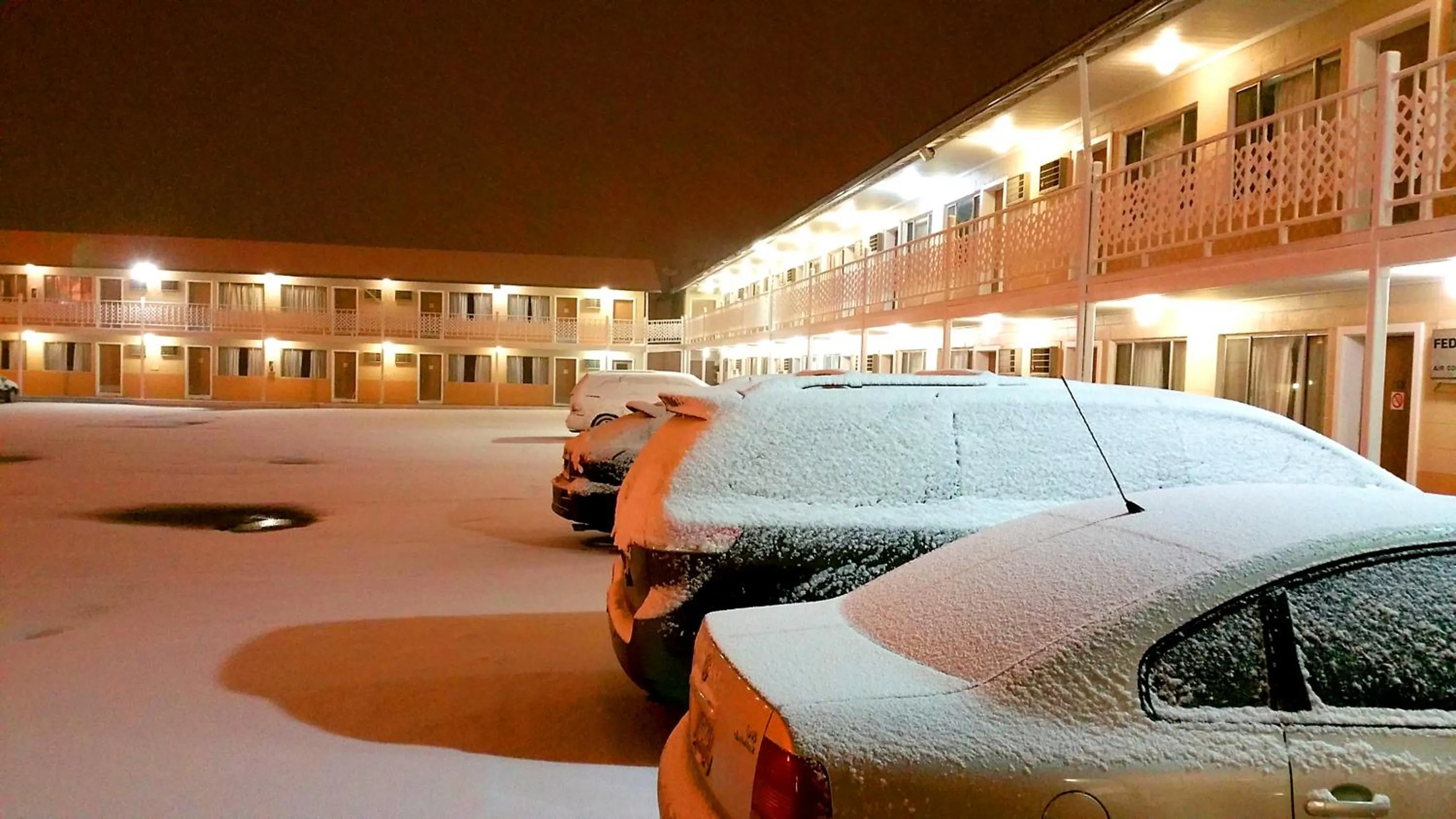 Property building in Budget Inn Motel Gallup