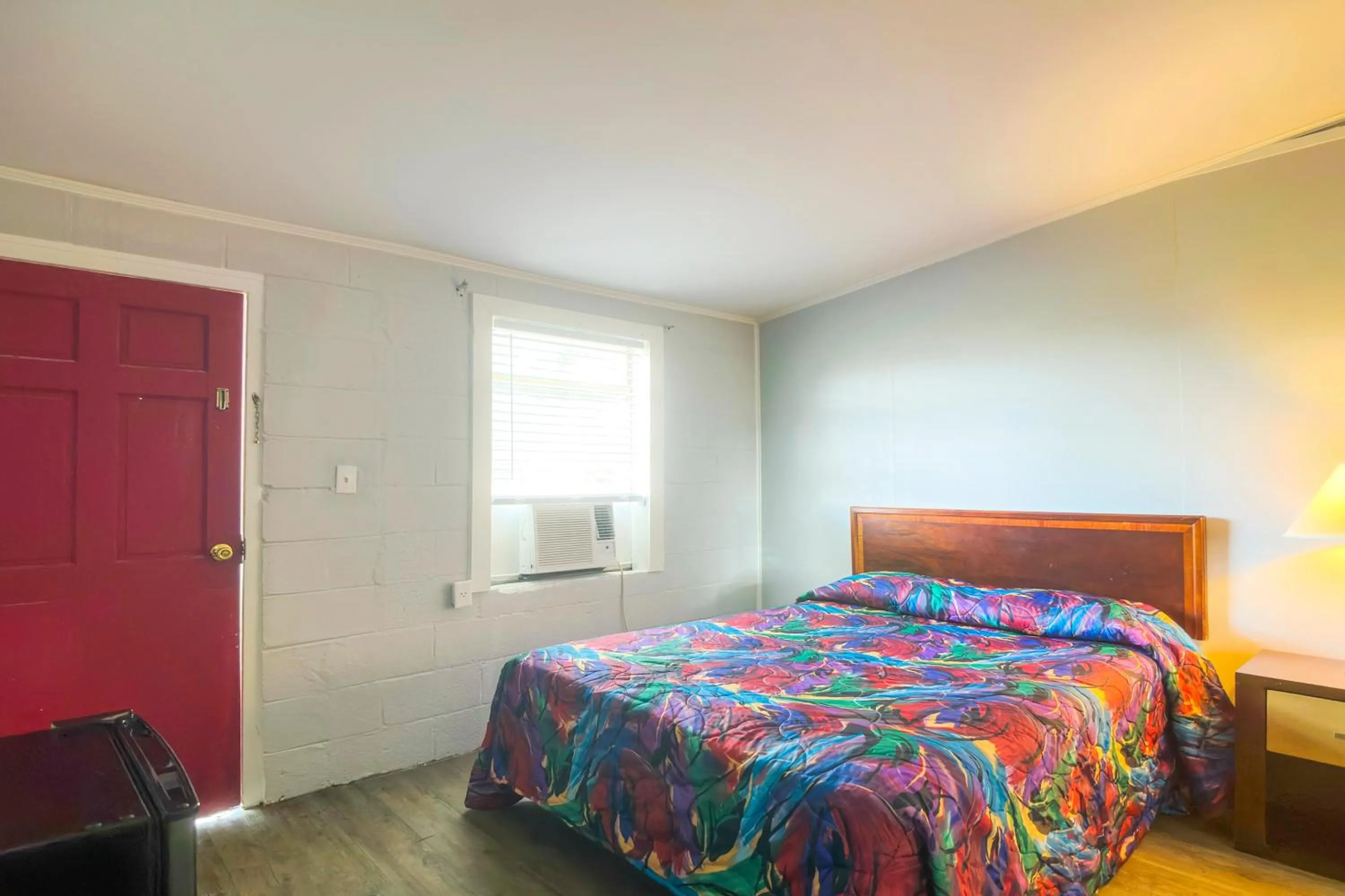 Bedroom, Bed in Bama Motel Mobile I-65 & US-90