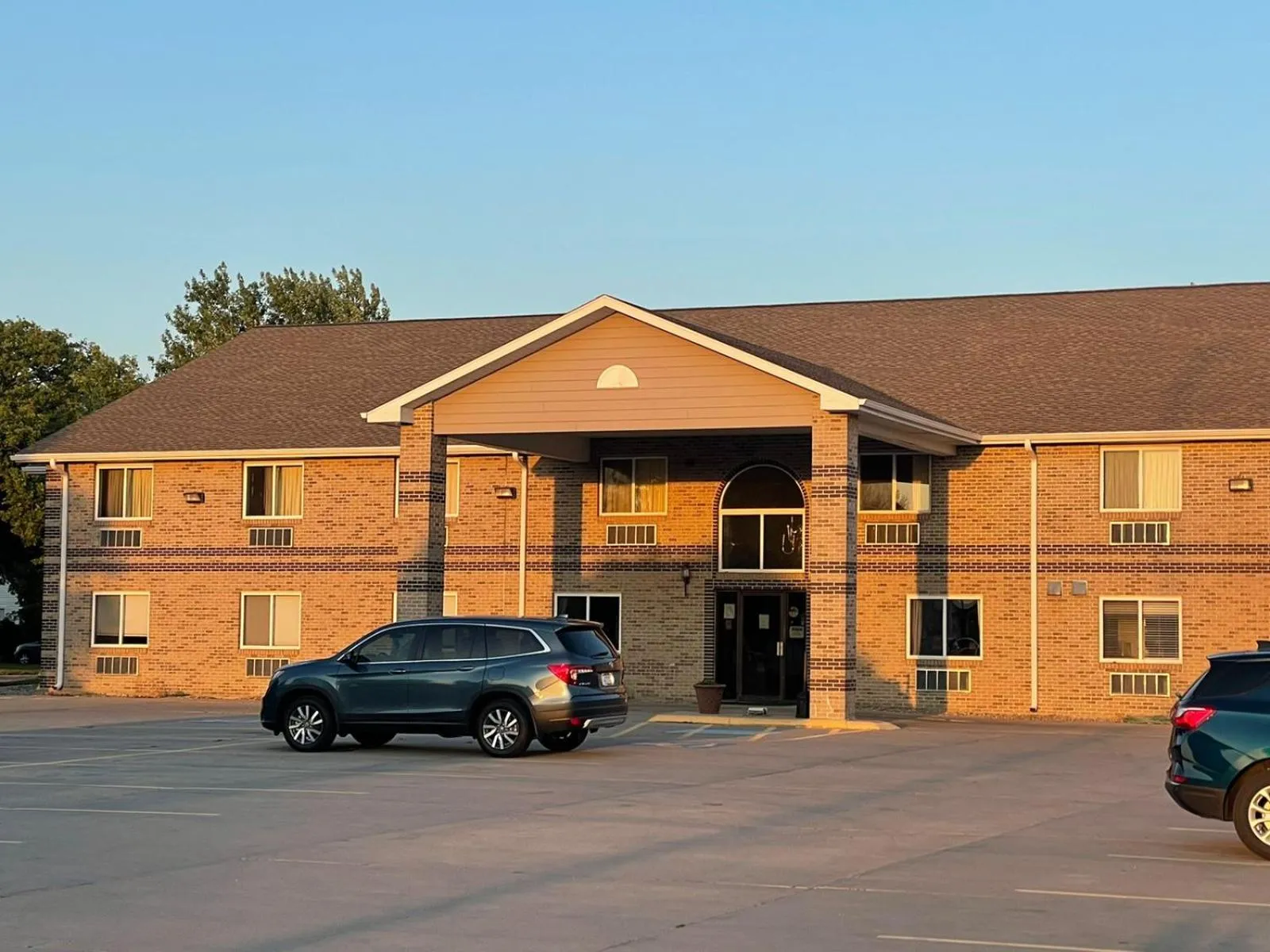 Facade/entrance in Rodeway Inn Holdrege
