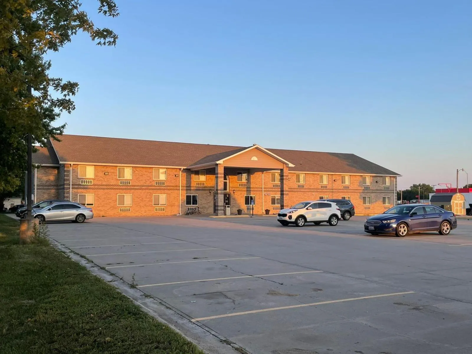 Facade/entrance in Rodeway Inn Holdrege