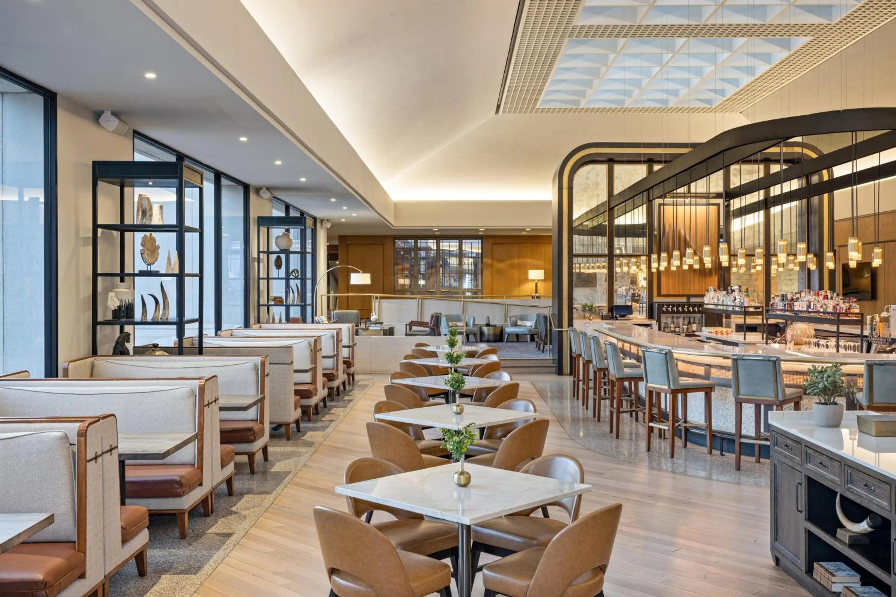 Restaurant/places to eat in Omni Las Colinas Hotel