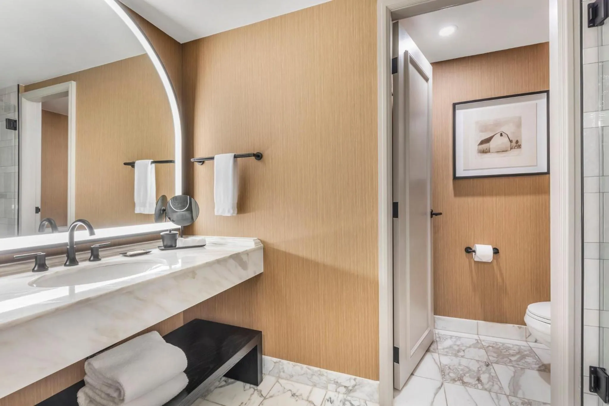 Bathroom in Omni Las Colinas Hotel