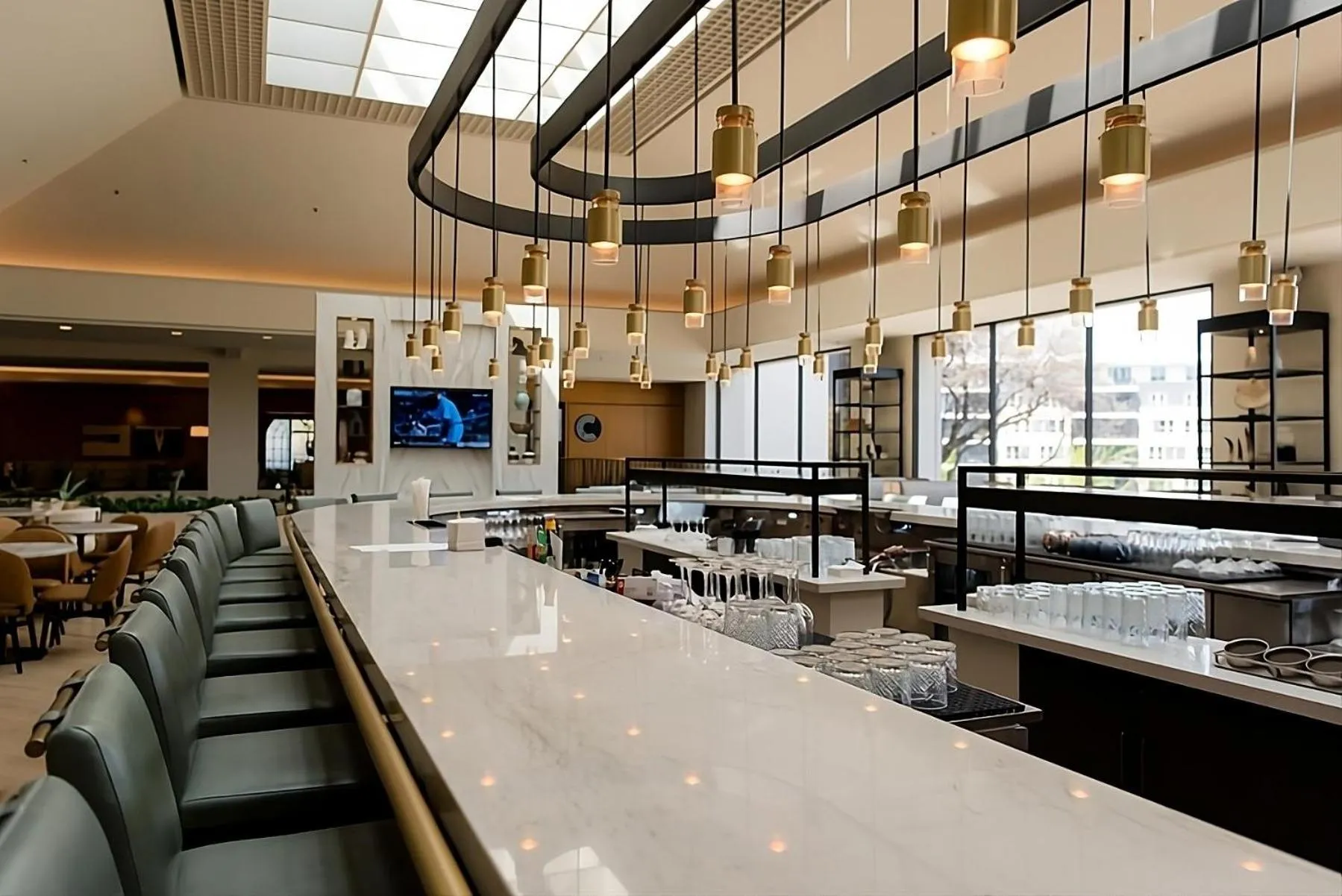 Restaurant/places to eat in Omni Las Colinas Hotel