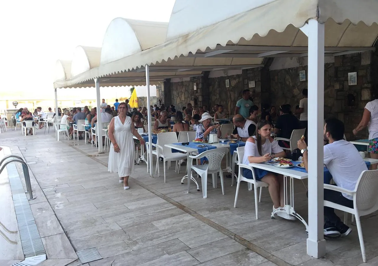 Restaurant/places to eat in Sunpoint Hotel Bodrum