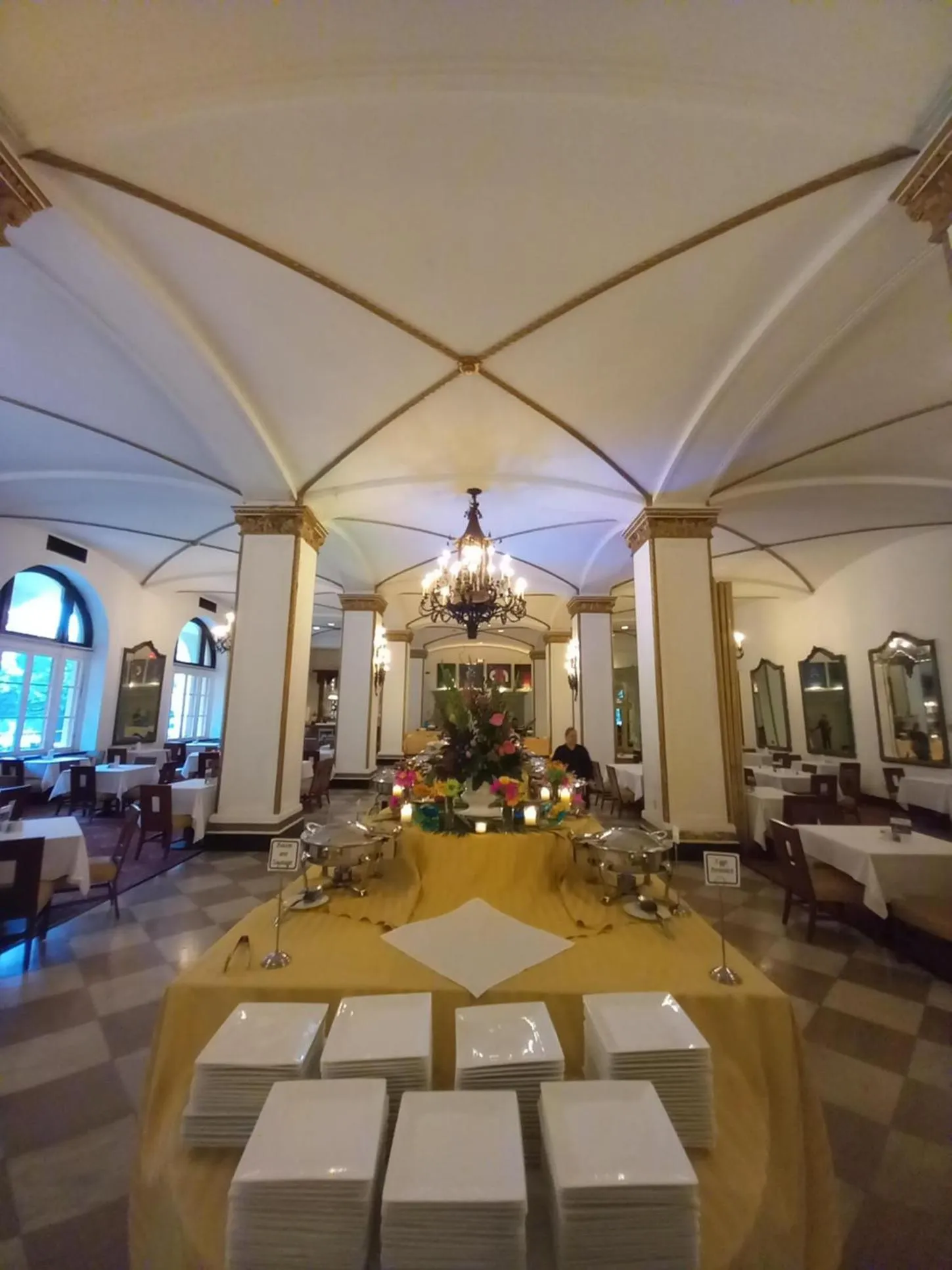 Restaurant/places to eat in Arlington Resort Hotel & Spa