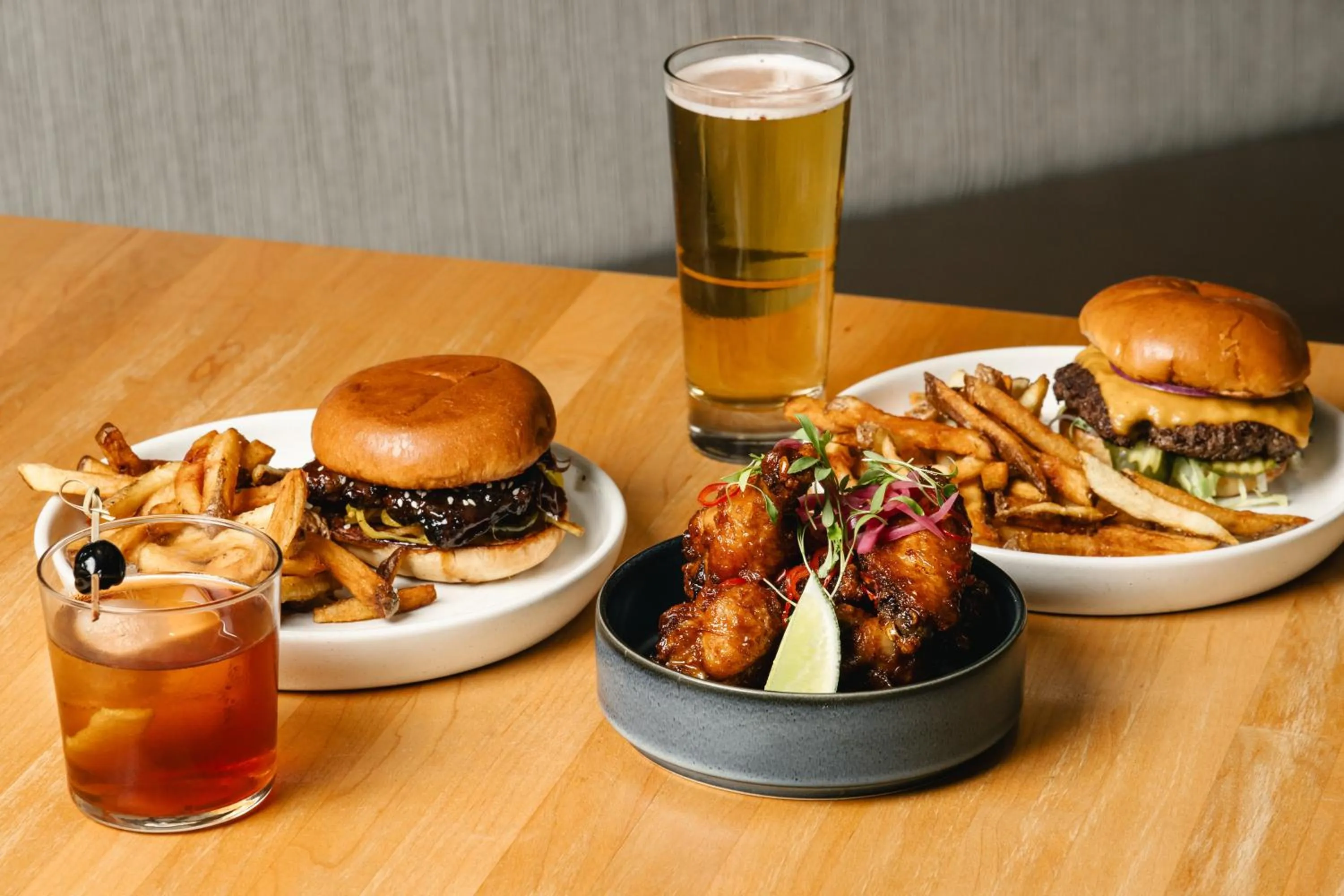 Restaurant/places to eat in Hyatt Regency Cincinnati